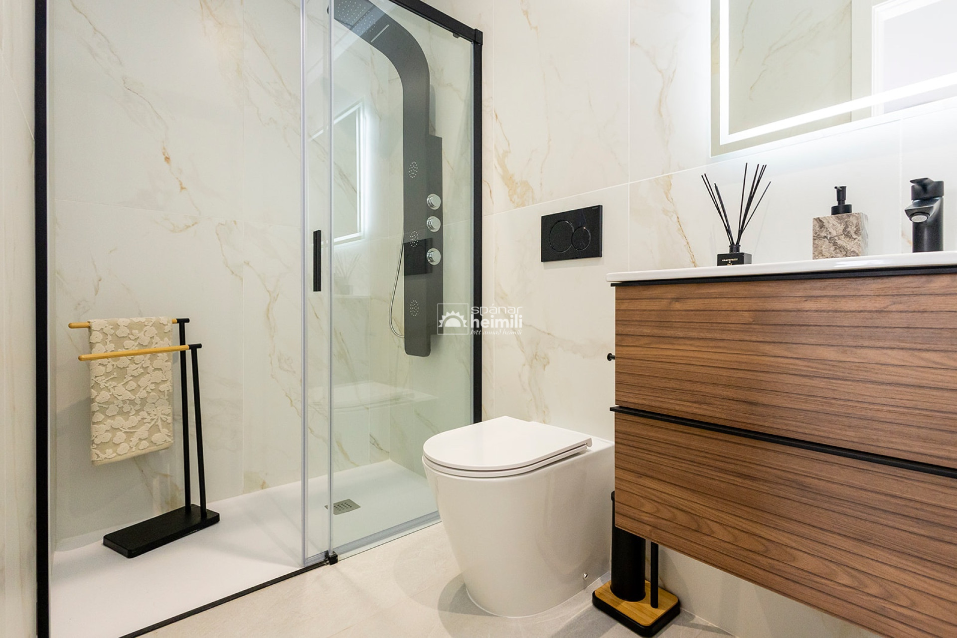 Nowy budynek - Półdom bliźniak -
Vistabella