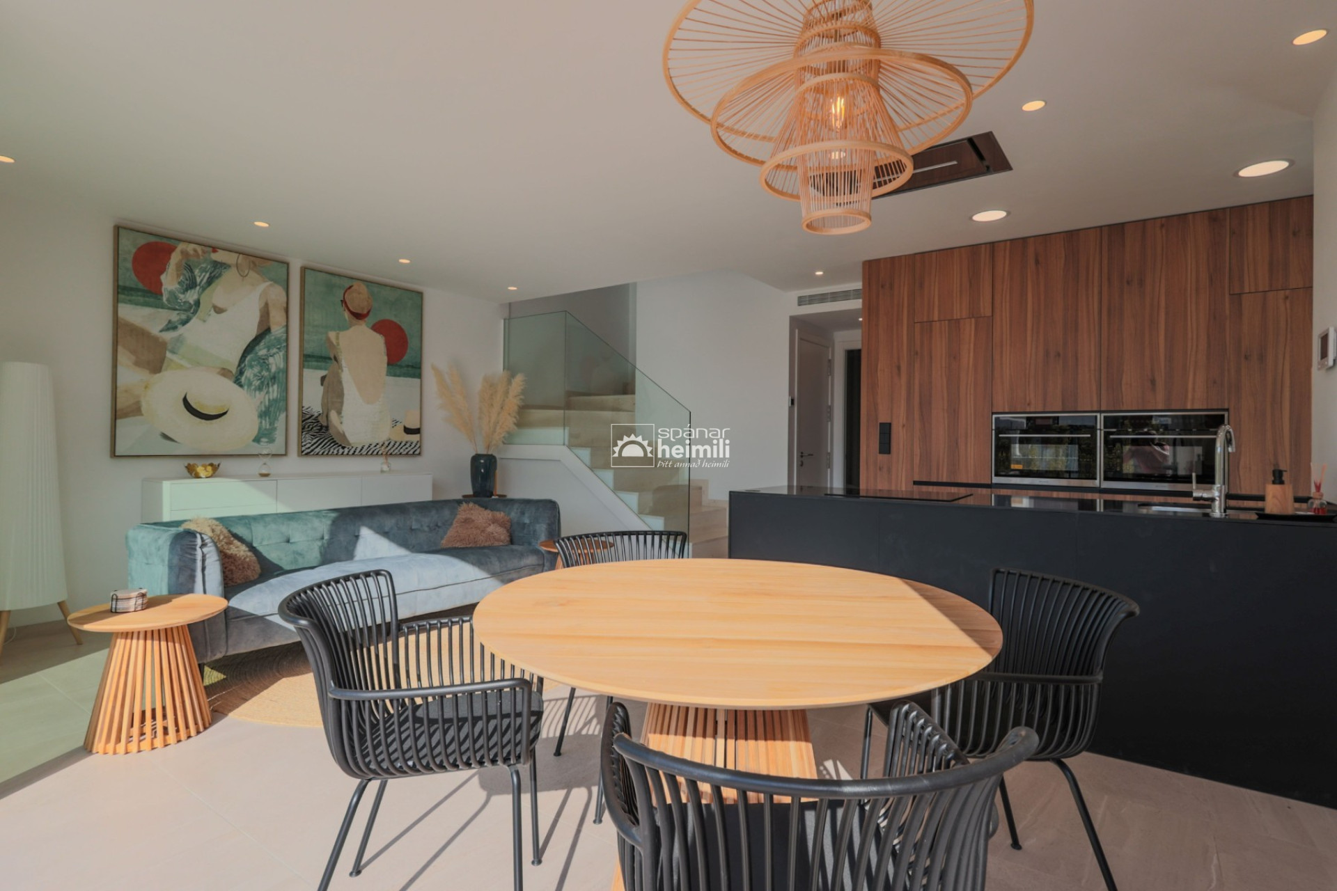 Nowy budynek - Willa -
Santa Rosalia