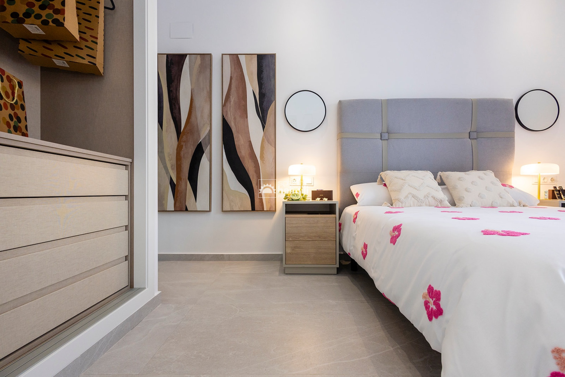 Nybyggeri - Halvåbent hus -
Vistabella