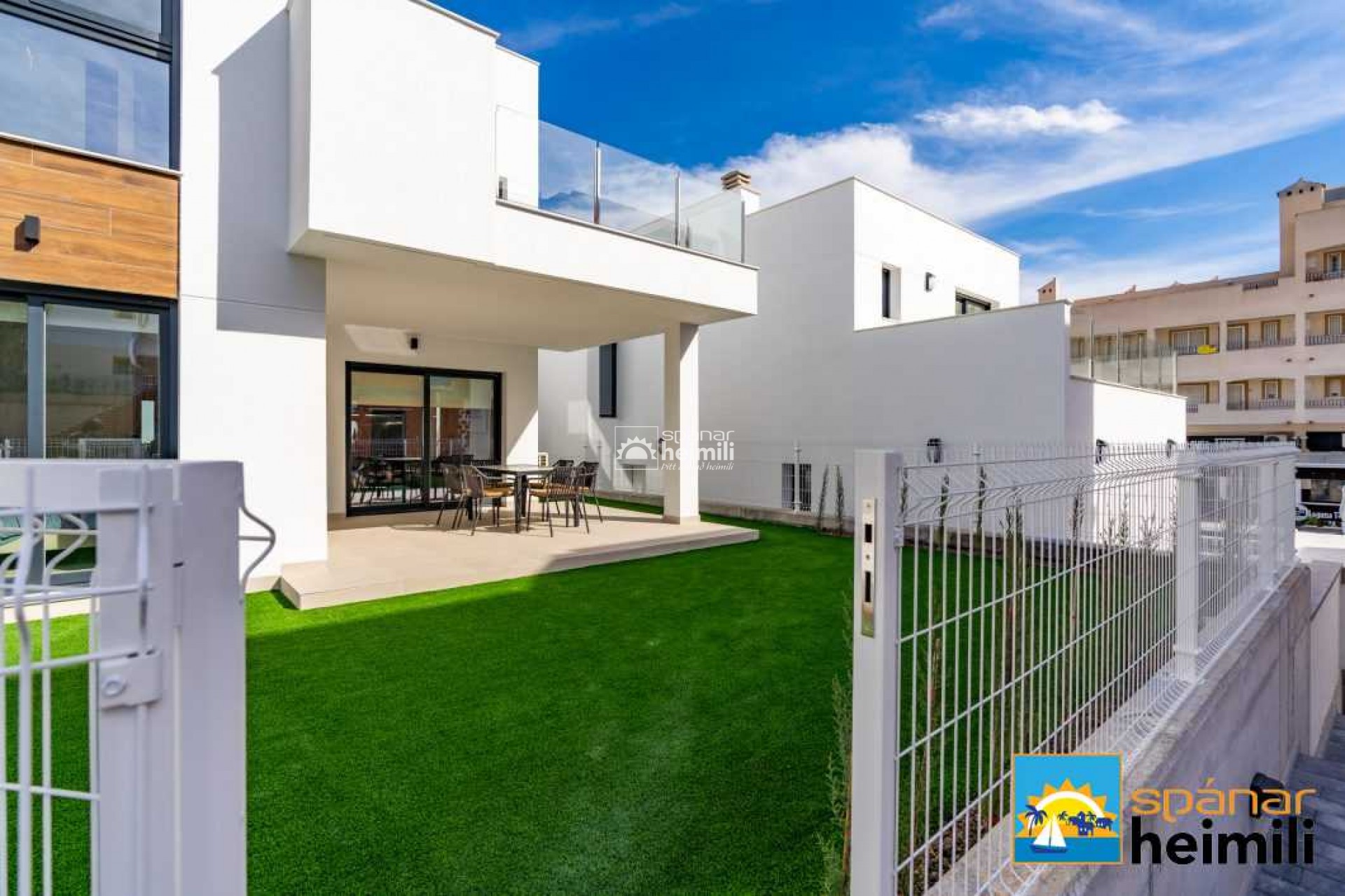 Nybyggeri - Lejlighed i dobbelthus -
Vistabella