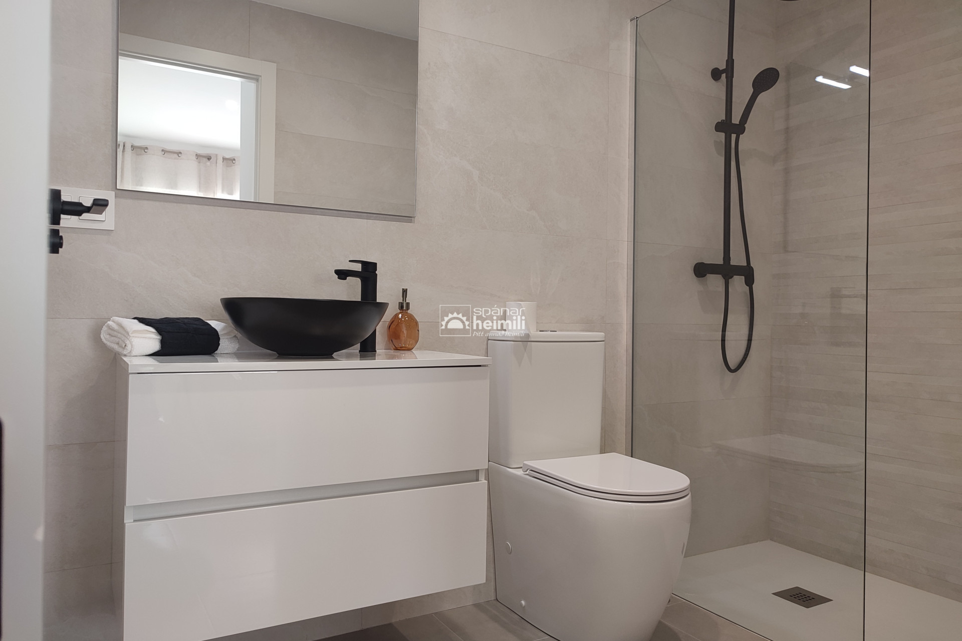 Nybyggeri - Villa -
Balsicas