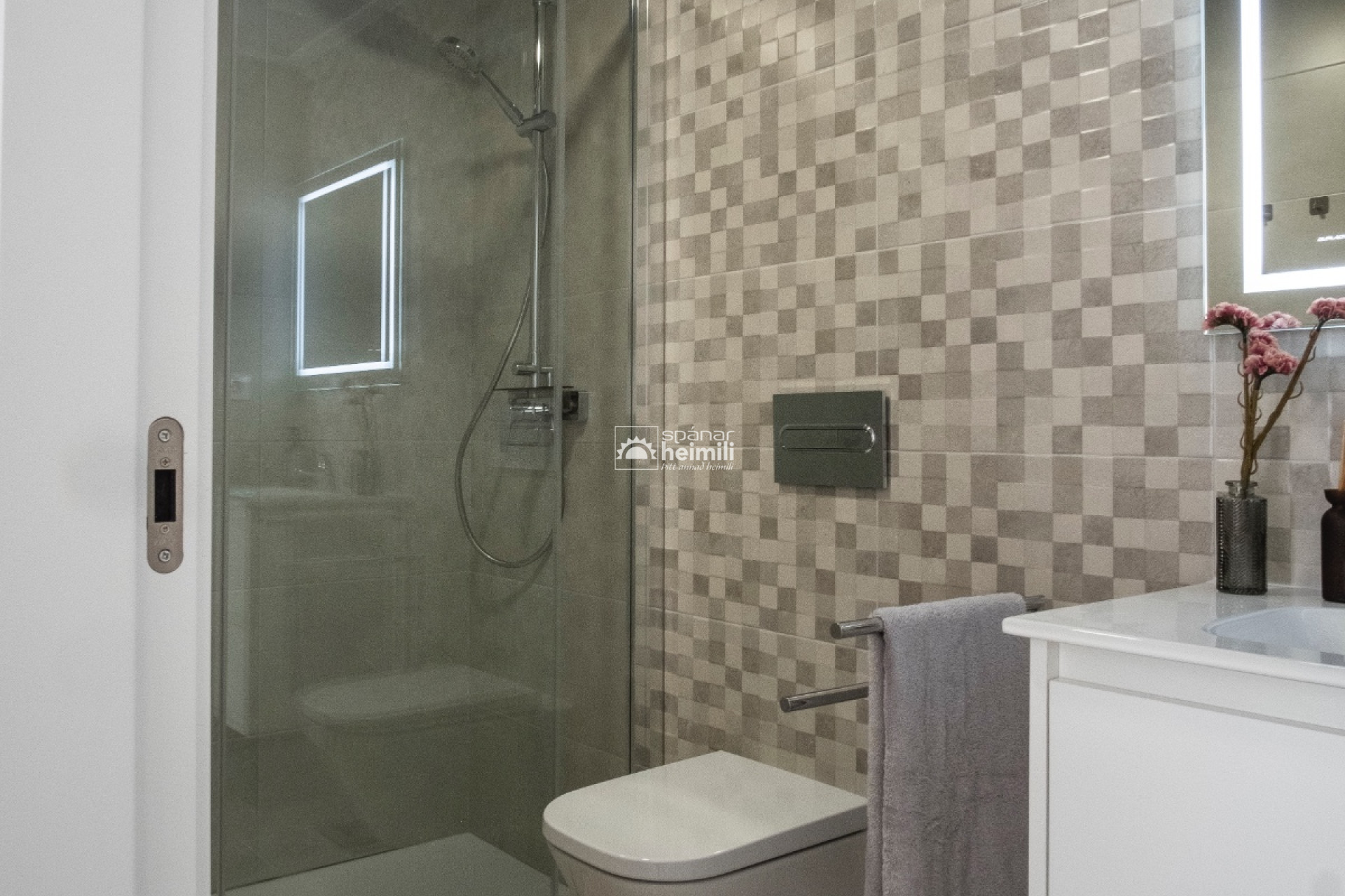 Obra nueva - Adosado -
Sucina