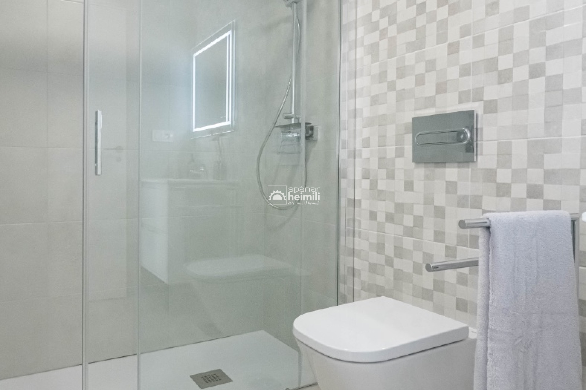 Obra nueva - Adosado -
Sucina