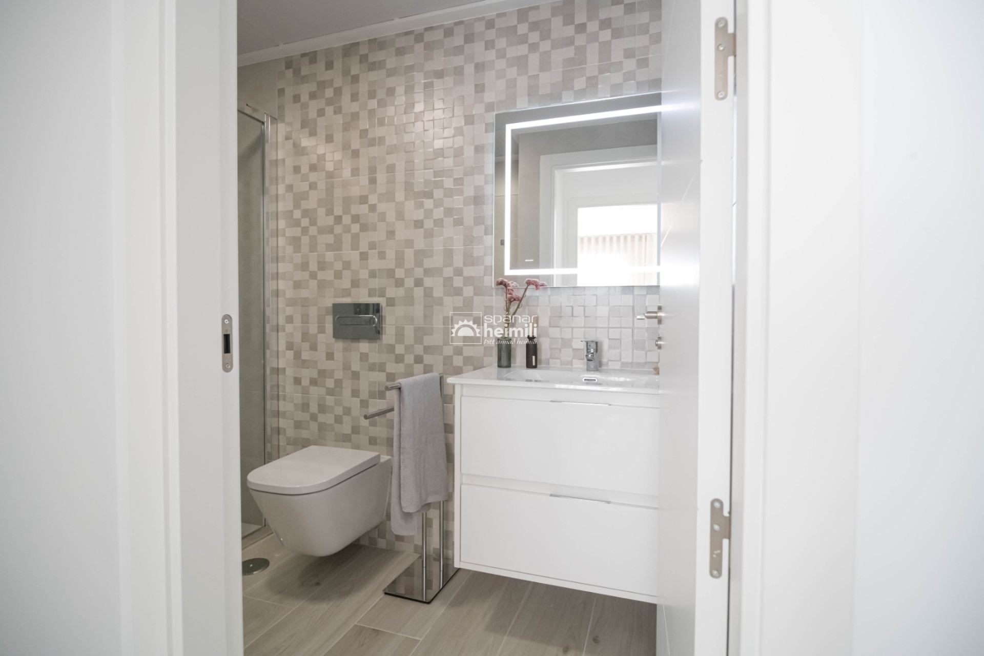 Obra nueva - Adosado -
Sucina