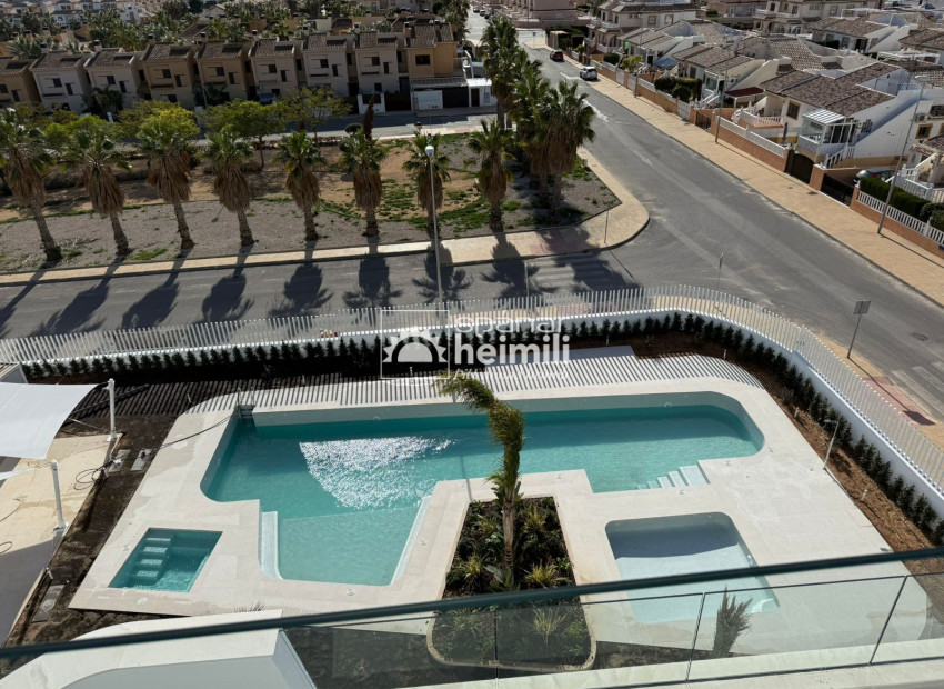 Obra nueva - Apartamento -
Cabo Roig