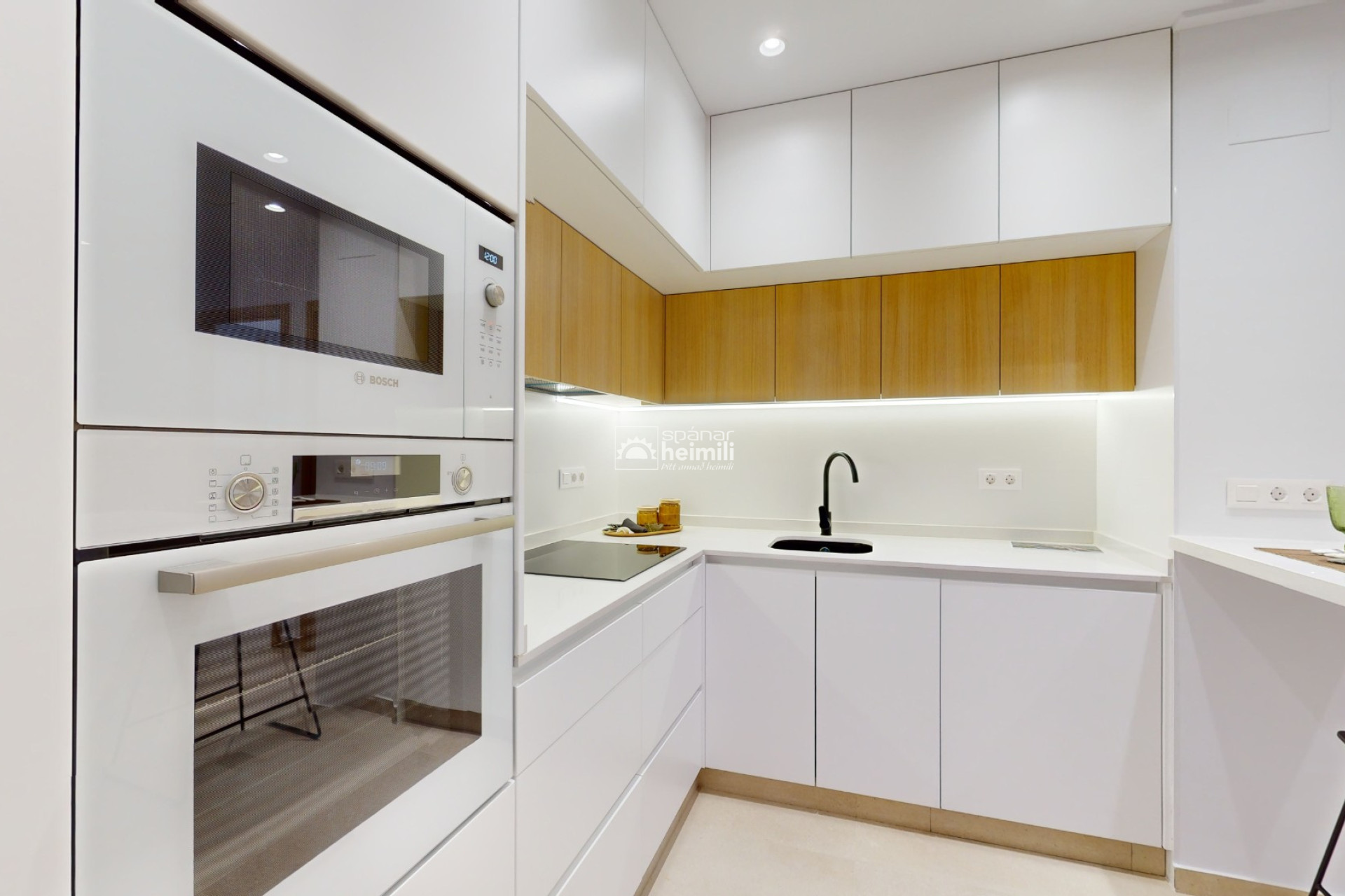 Obra nueva - Apartamento -
El Raso