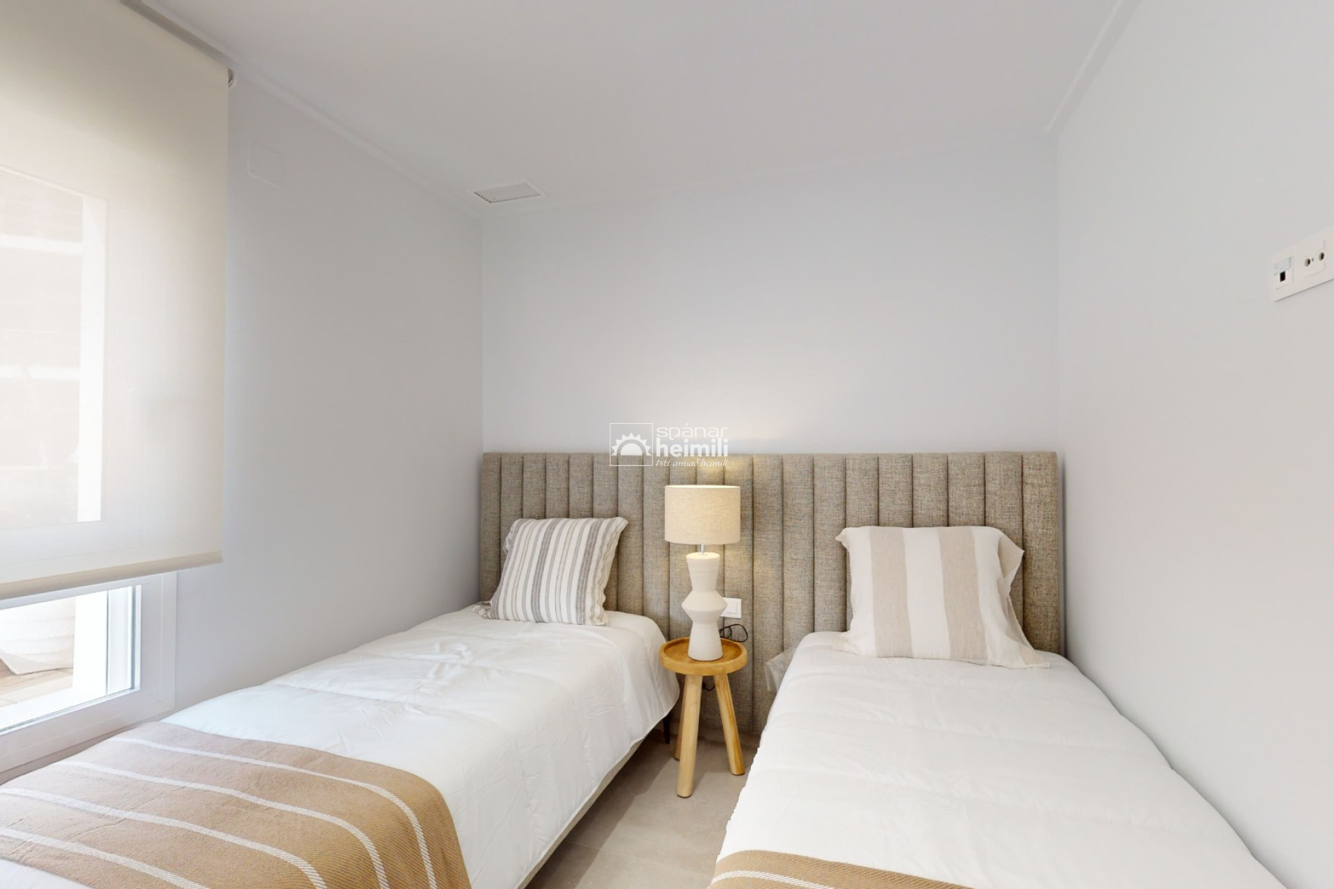 Obra nueva - Apartamento -
El Raso