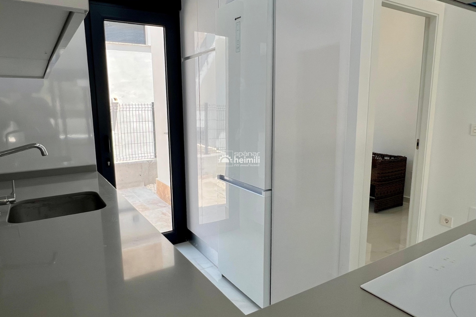 Obra nueva - Casa semi-adosada -
Polop de la Marina  - polop