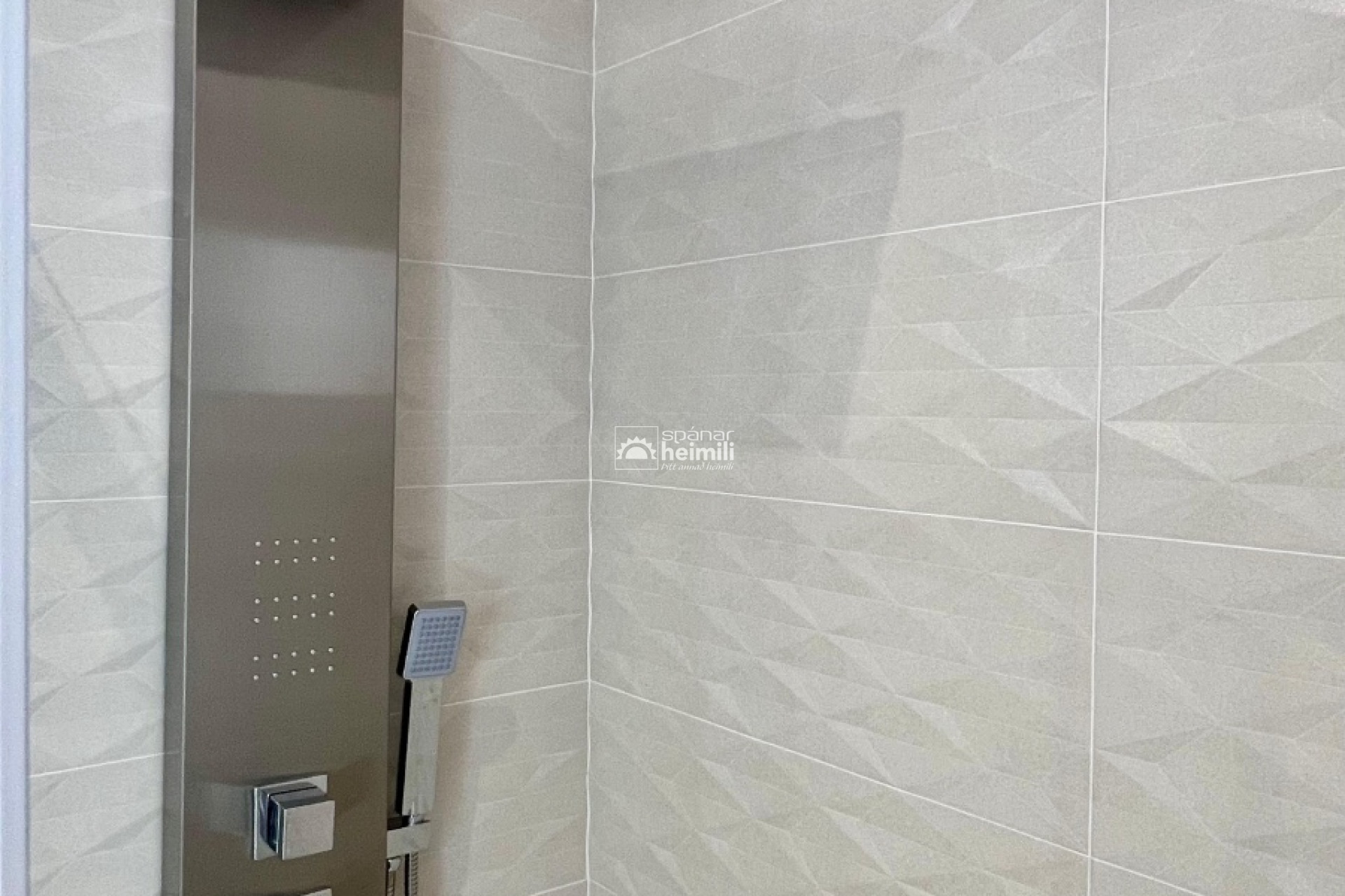 Obra nueva - Casa semi-adosada -
Polop de la Marina  - polop