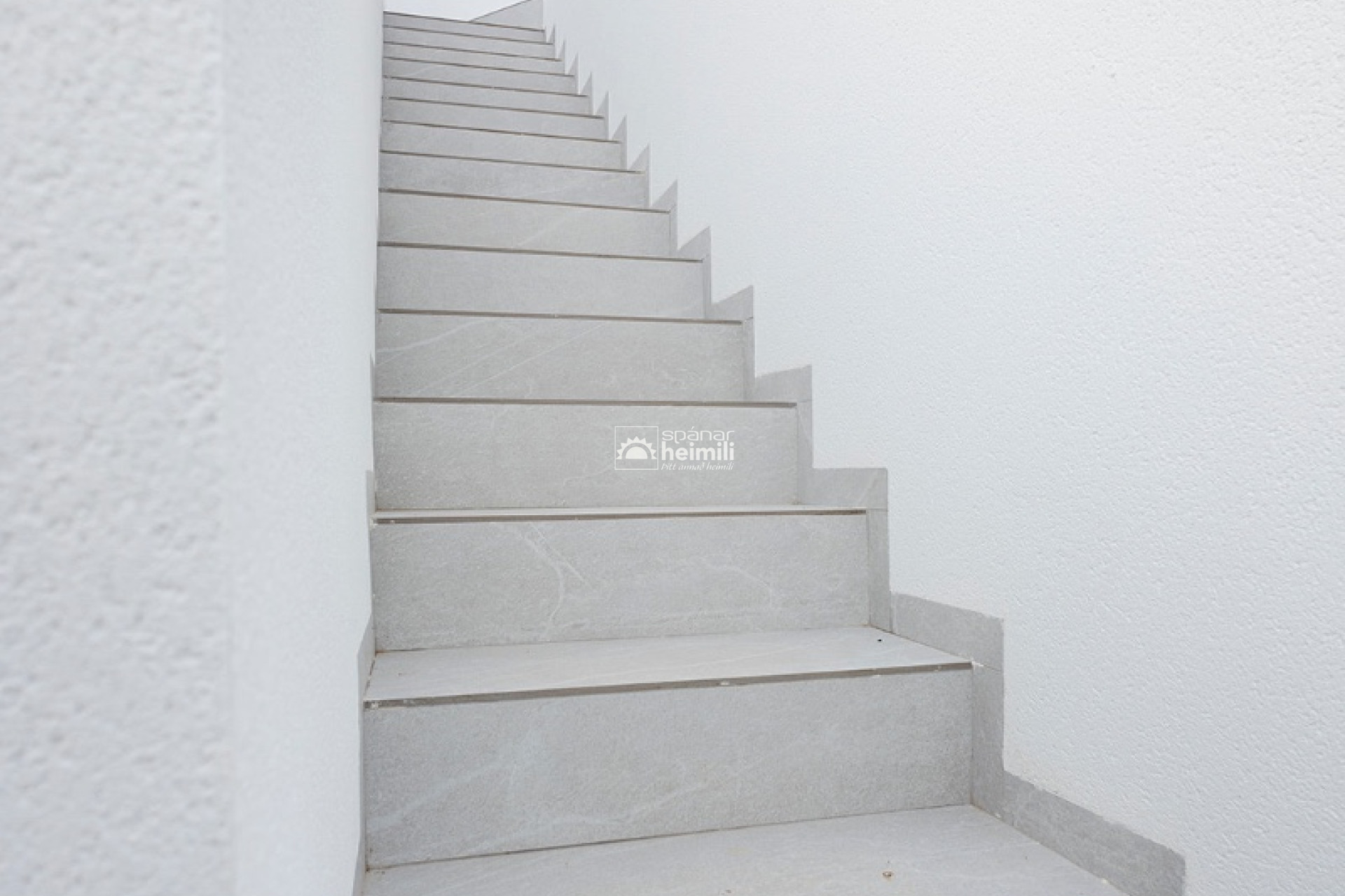 Obra nueva - Casa semi-adosada -
Vistabella