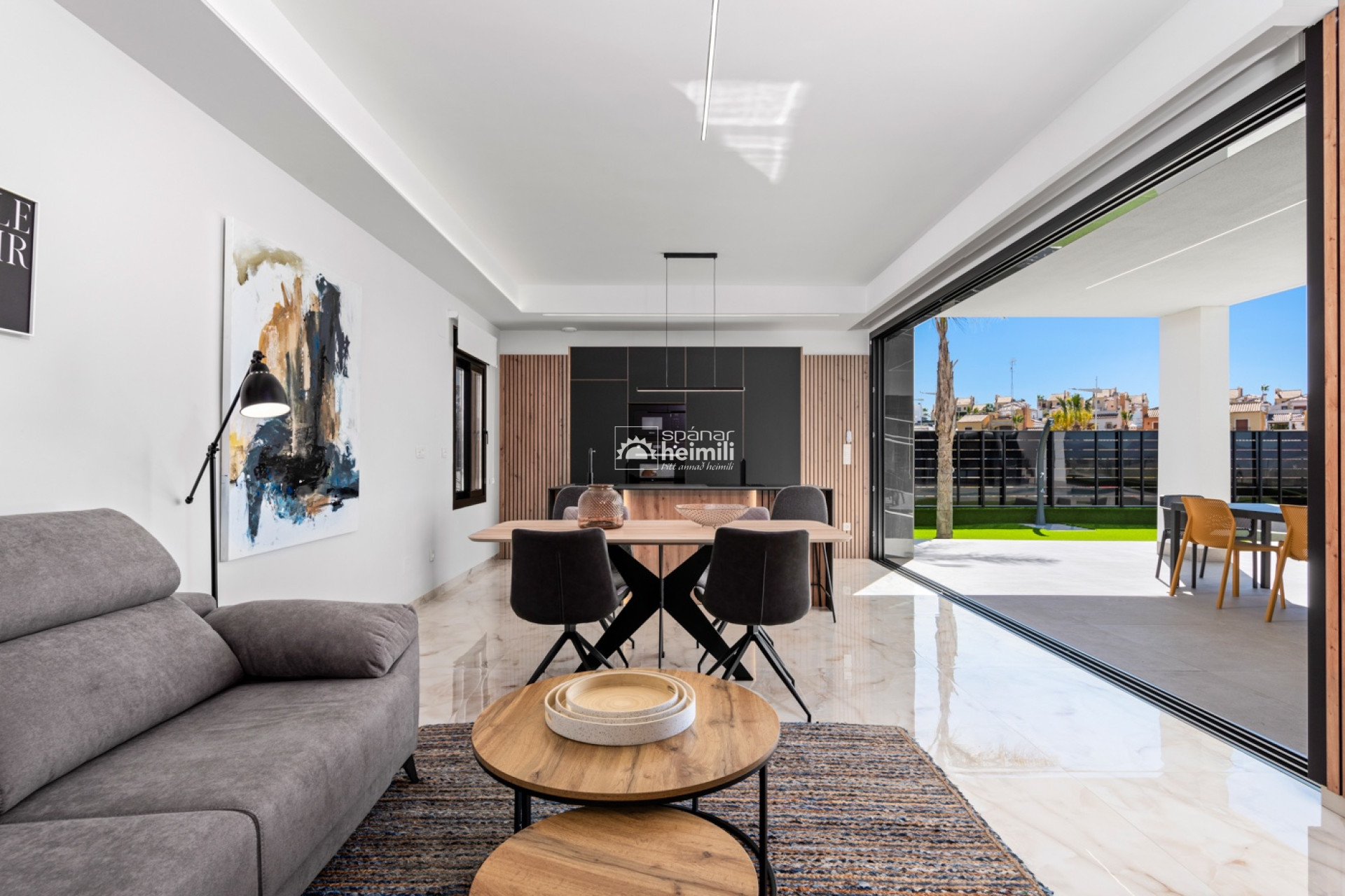 Obra nueva - Villa -
La Finca