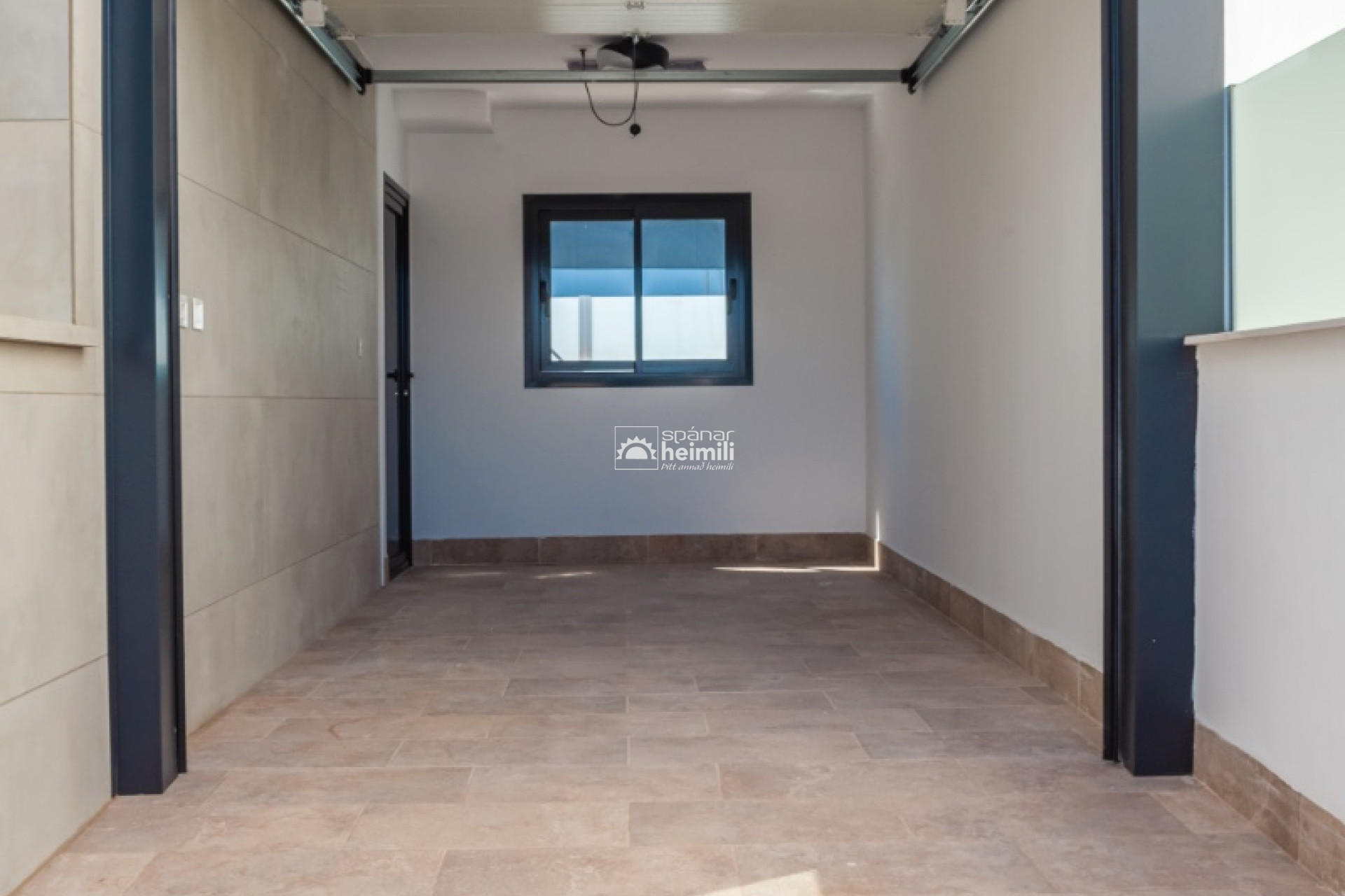 Obra nueva - Villa -
Los Alcazares