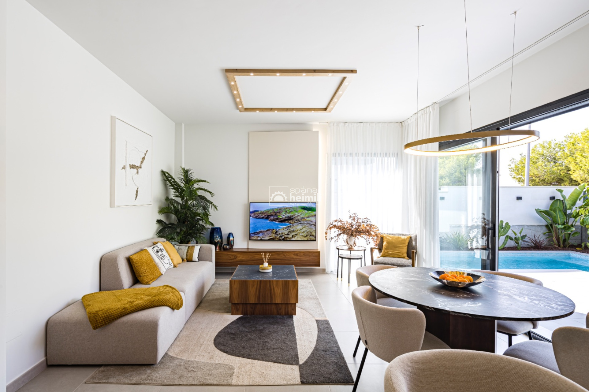 Obra nueva - Villa -
Roda Golf