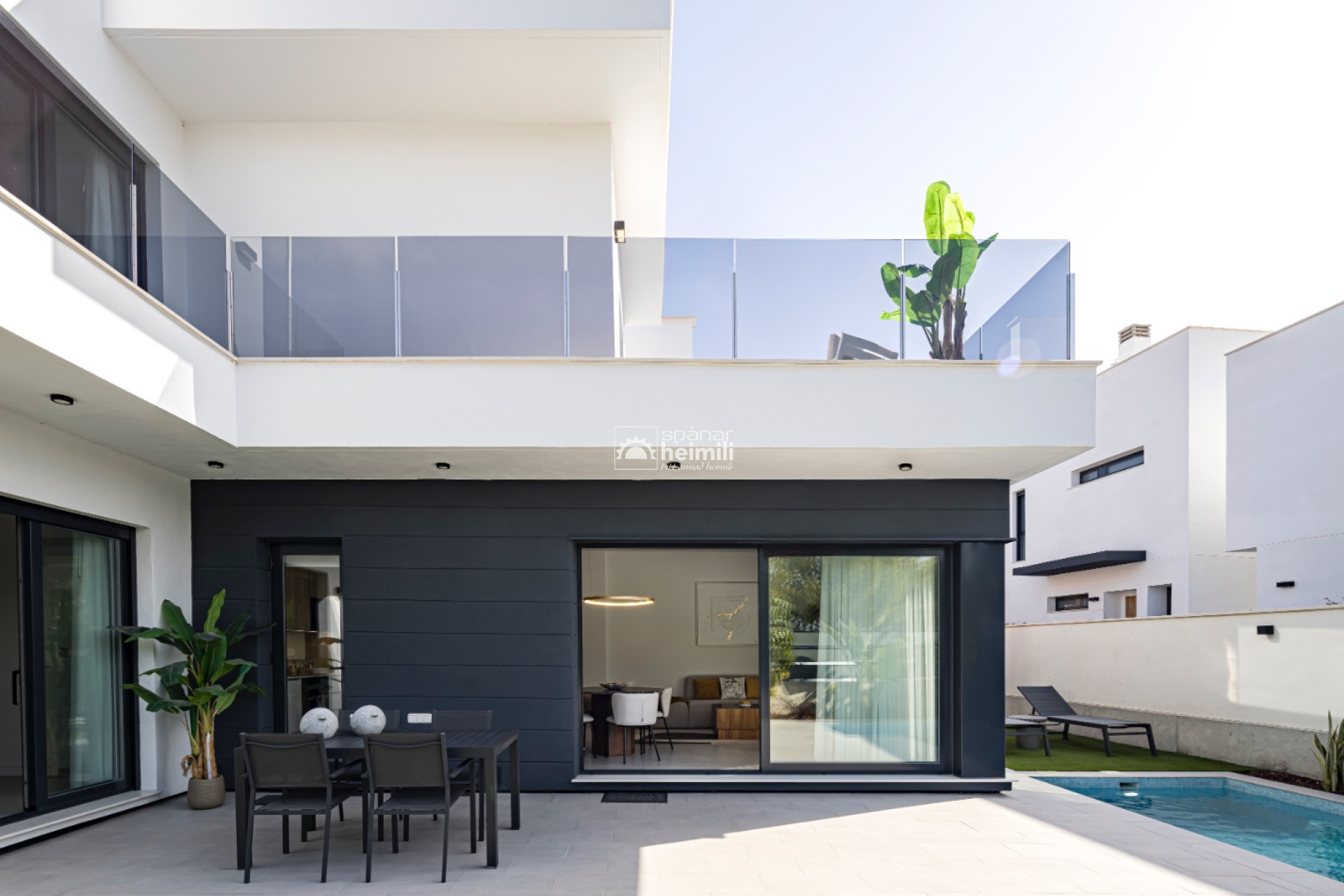 Obra nueva - Villa -
Roda Golf