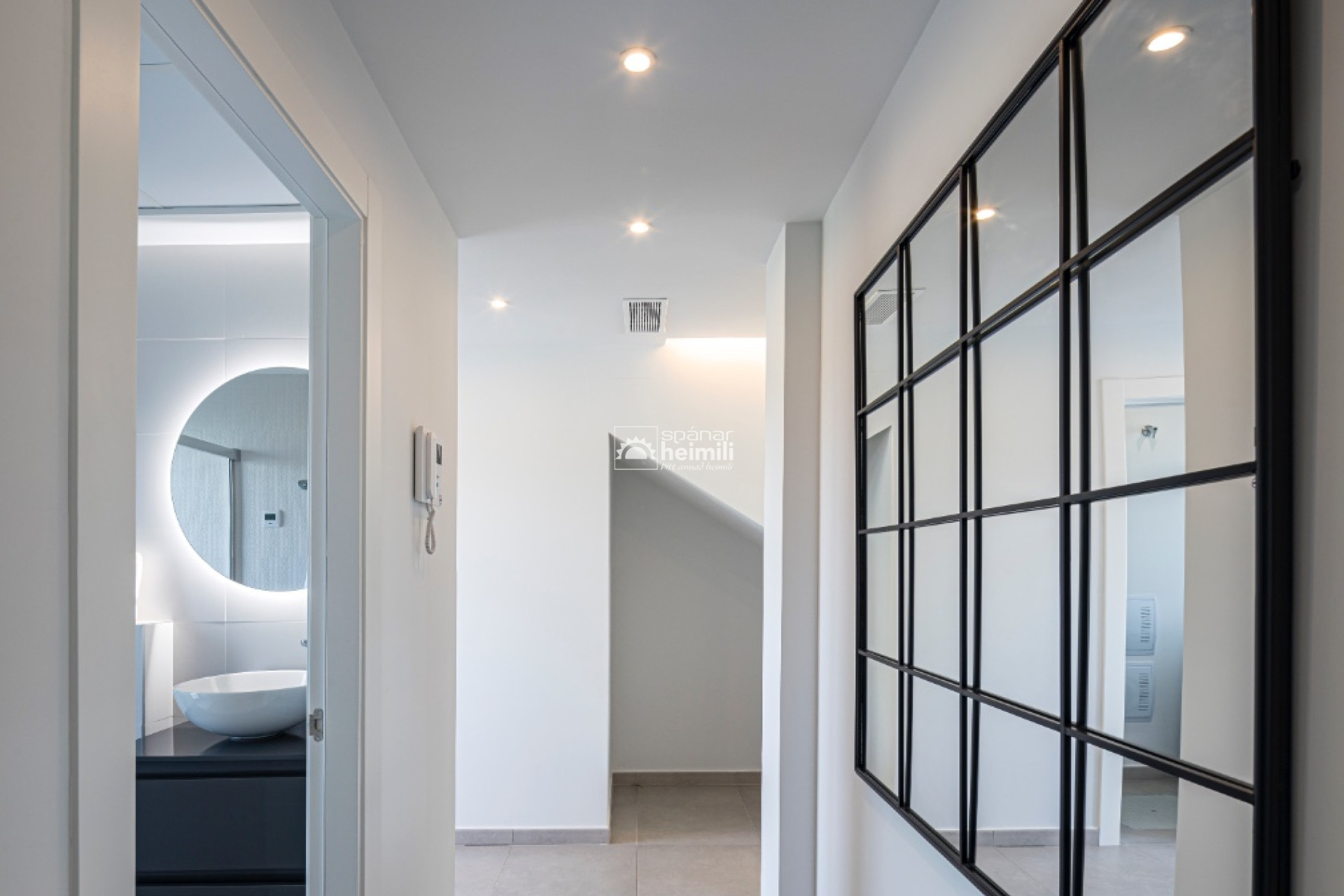 Obra nueva - Villa -
Roda Golf