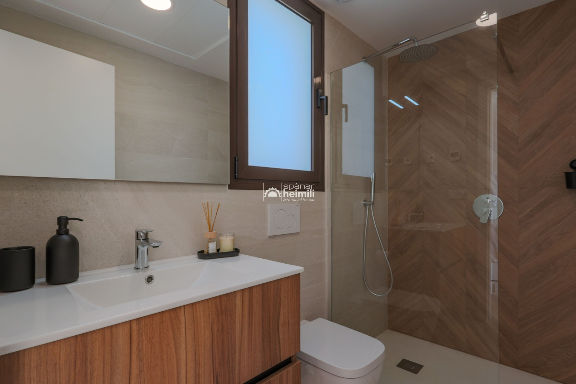 Obra nueva - Villa -
Santa Rosalia