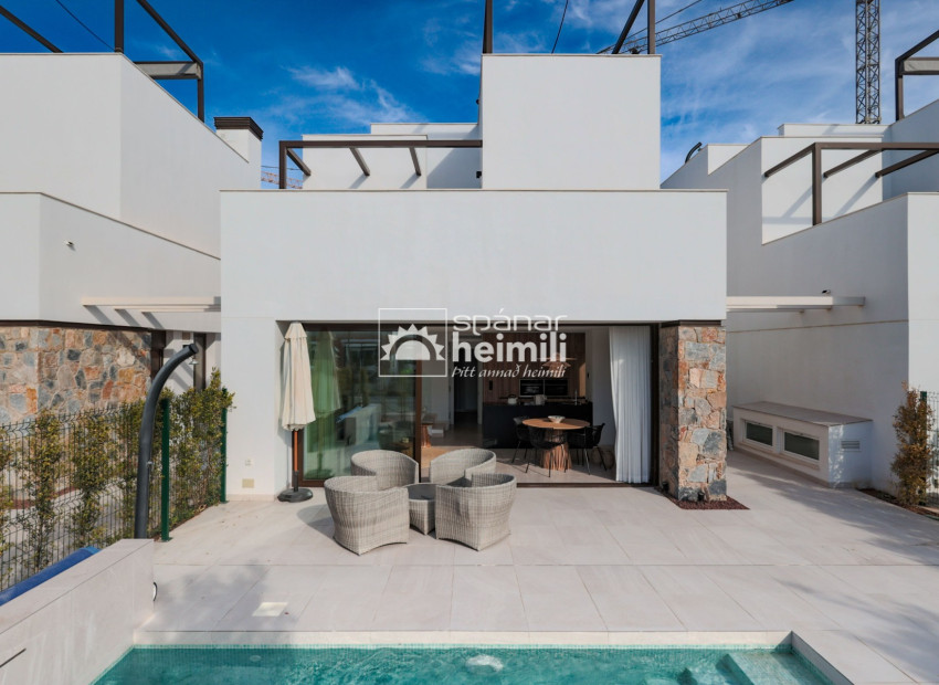 Obra nueva - Villa -
Santa Rosalia