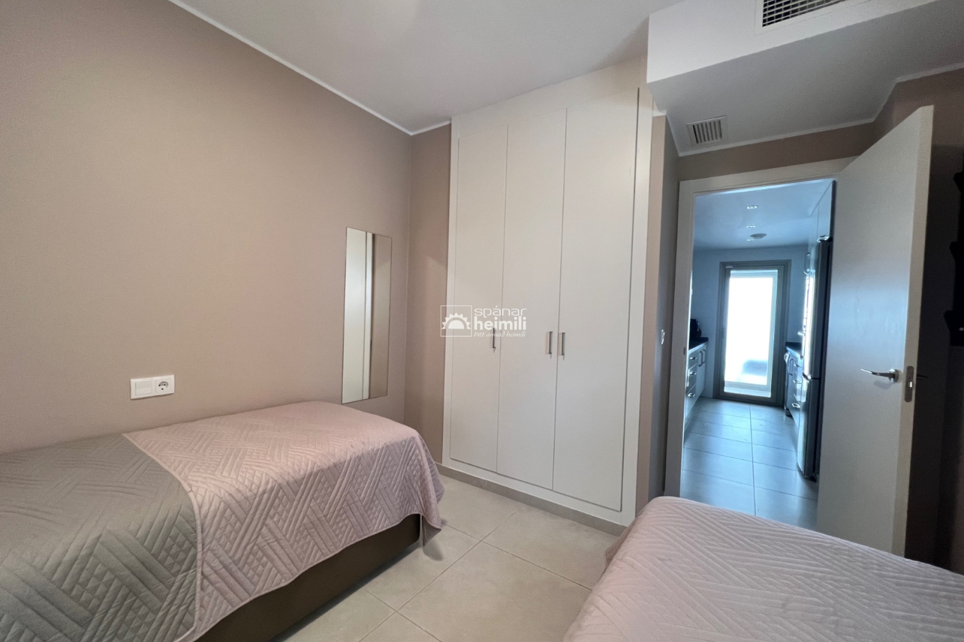 Odsprzedaż - Mieszkanie -
Villamartin