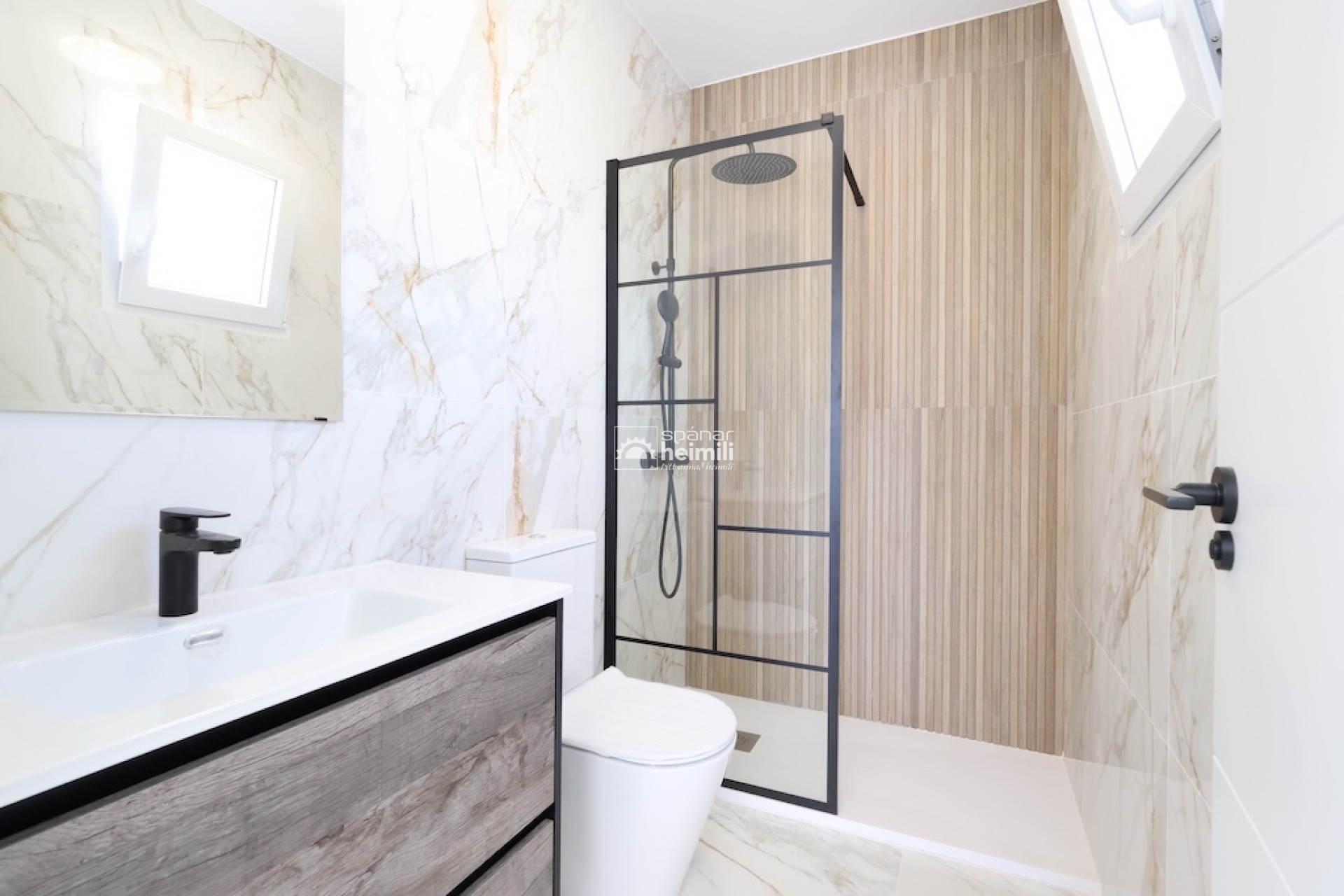 Odsprzedaż - Szeregowiec -
Torrevieja