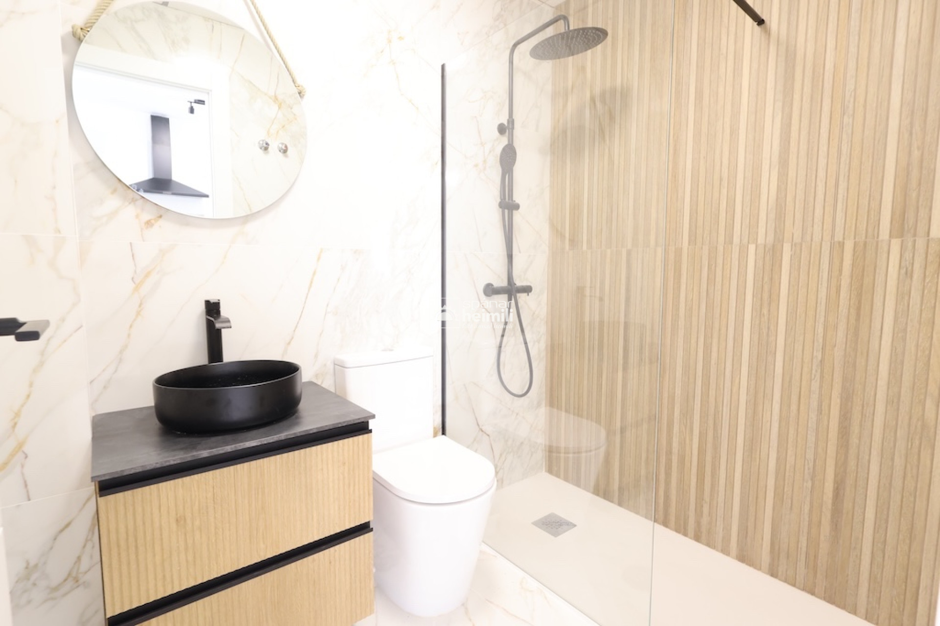 Odsprzedaż - Szeregowiec -
Torrevieja