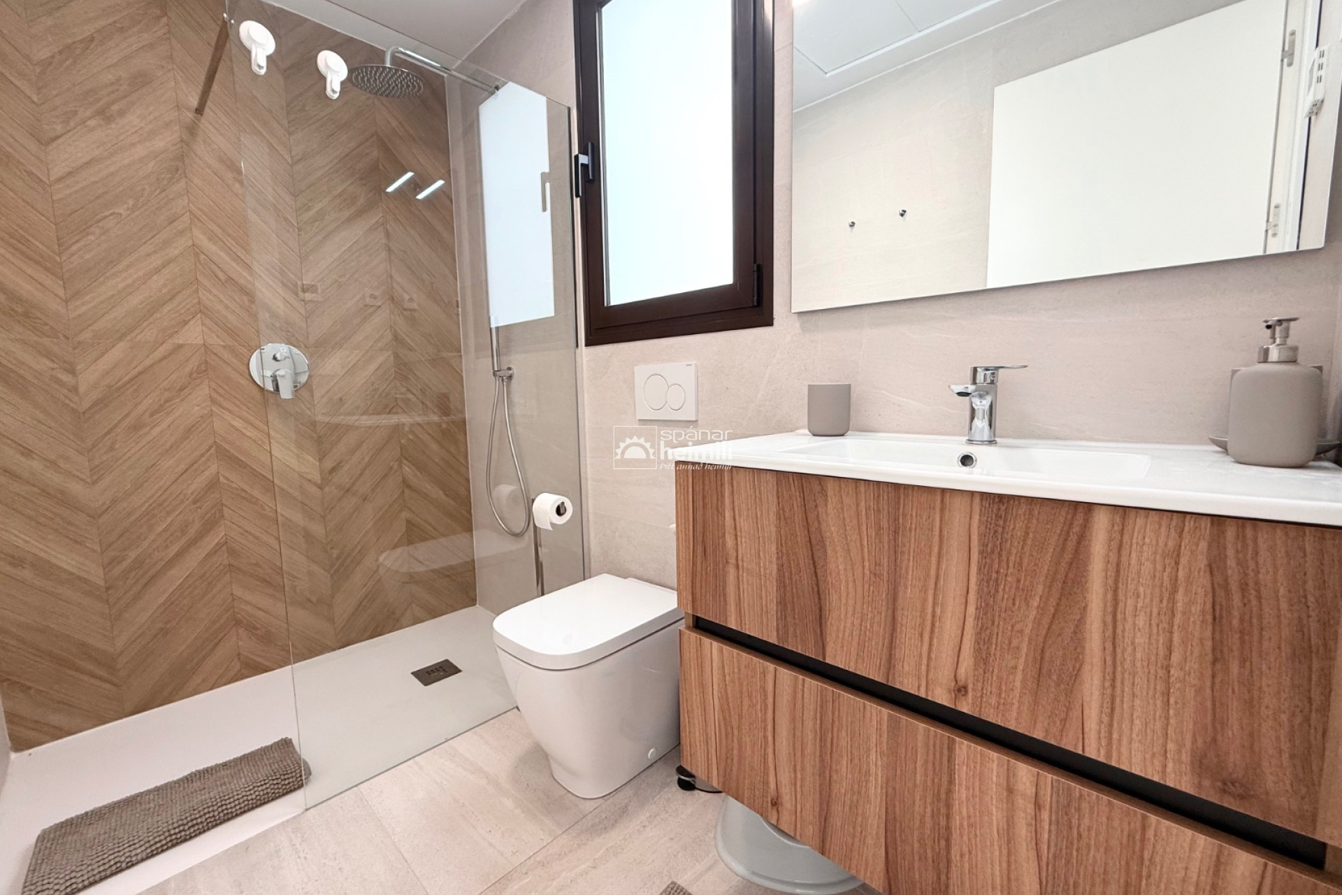 Odsprzedaż - Willa -
Santa Rosalia