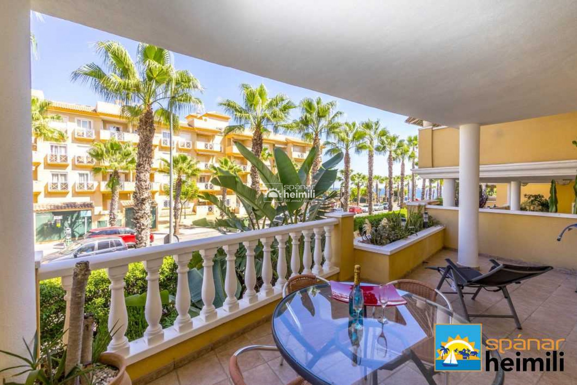 Resale - Apartment -
Cabo Roig