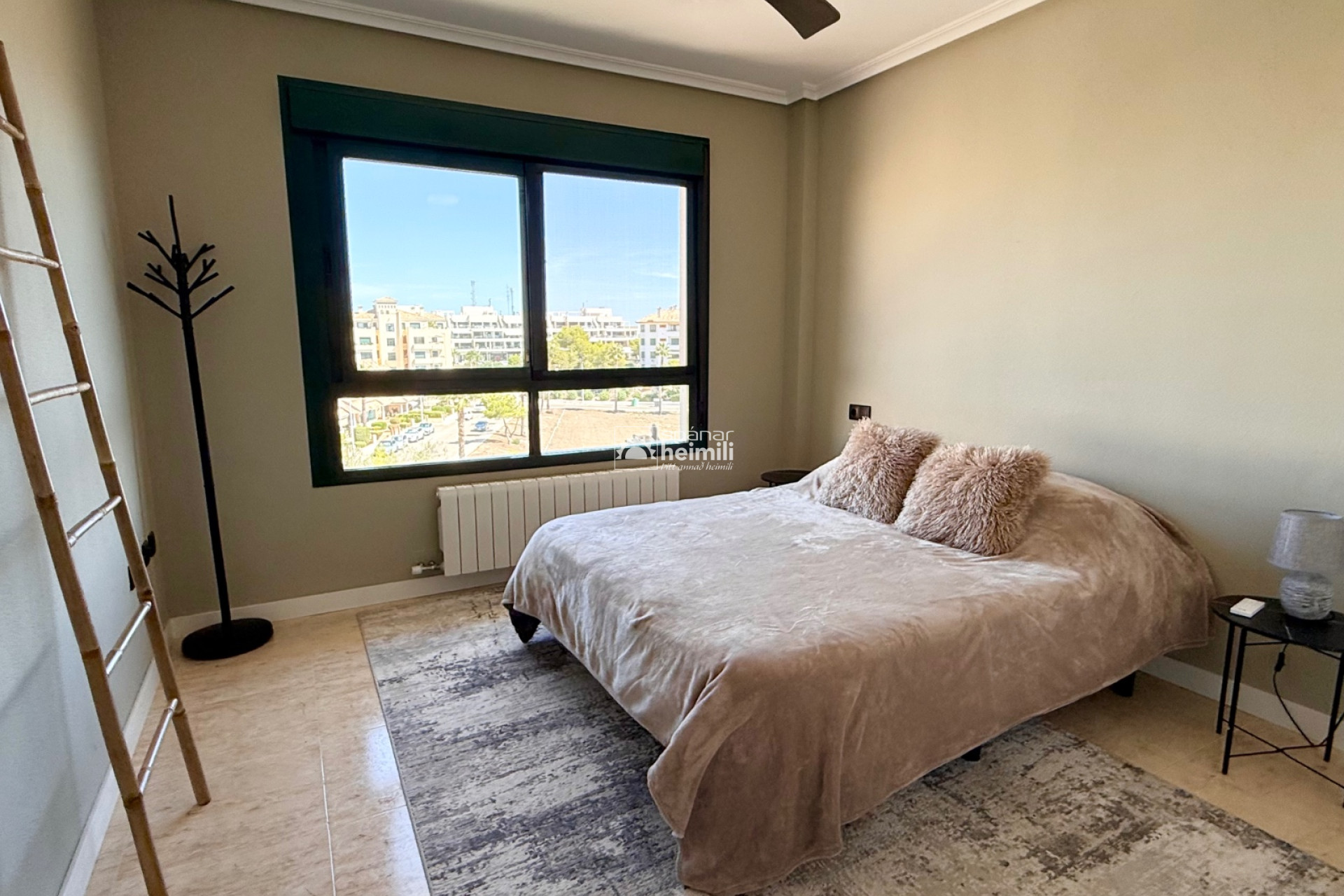 Resale - Apartment -
Campoamor/Las Ramblas