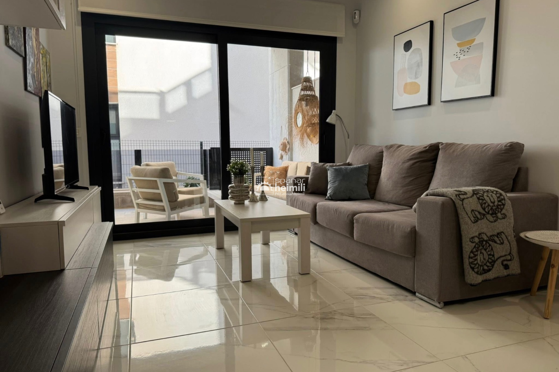 Resale - Apartment -
El Raso