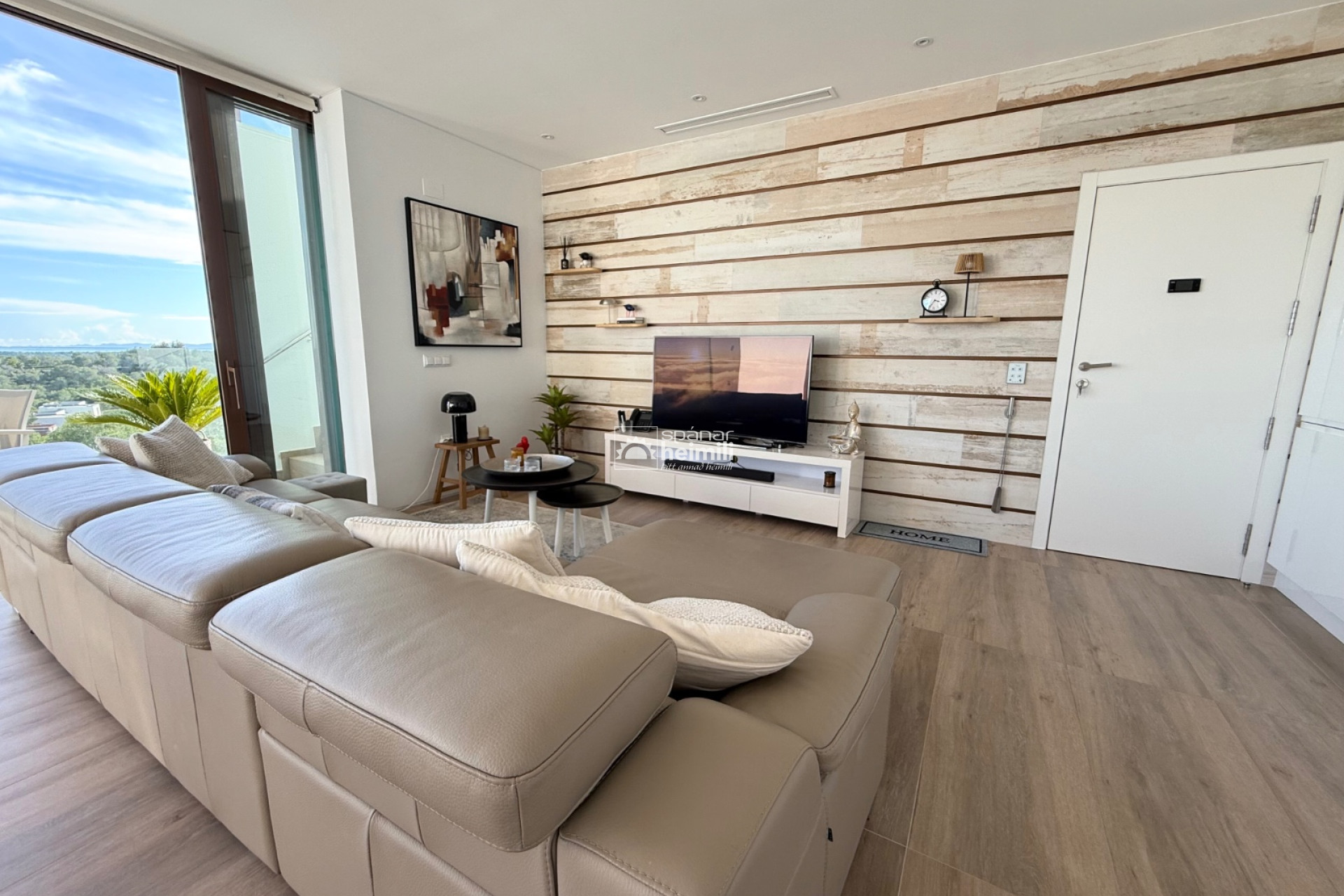 Resale - Apartment -
Las Colinas