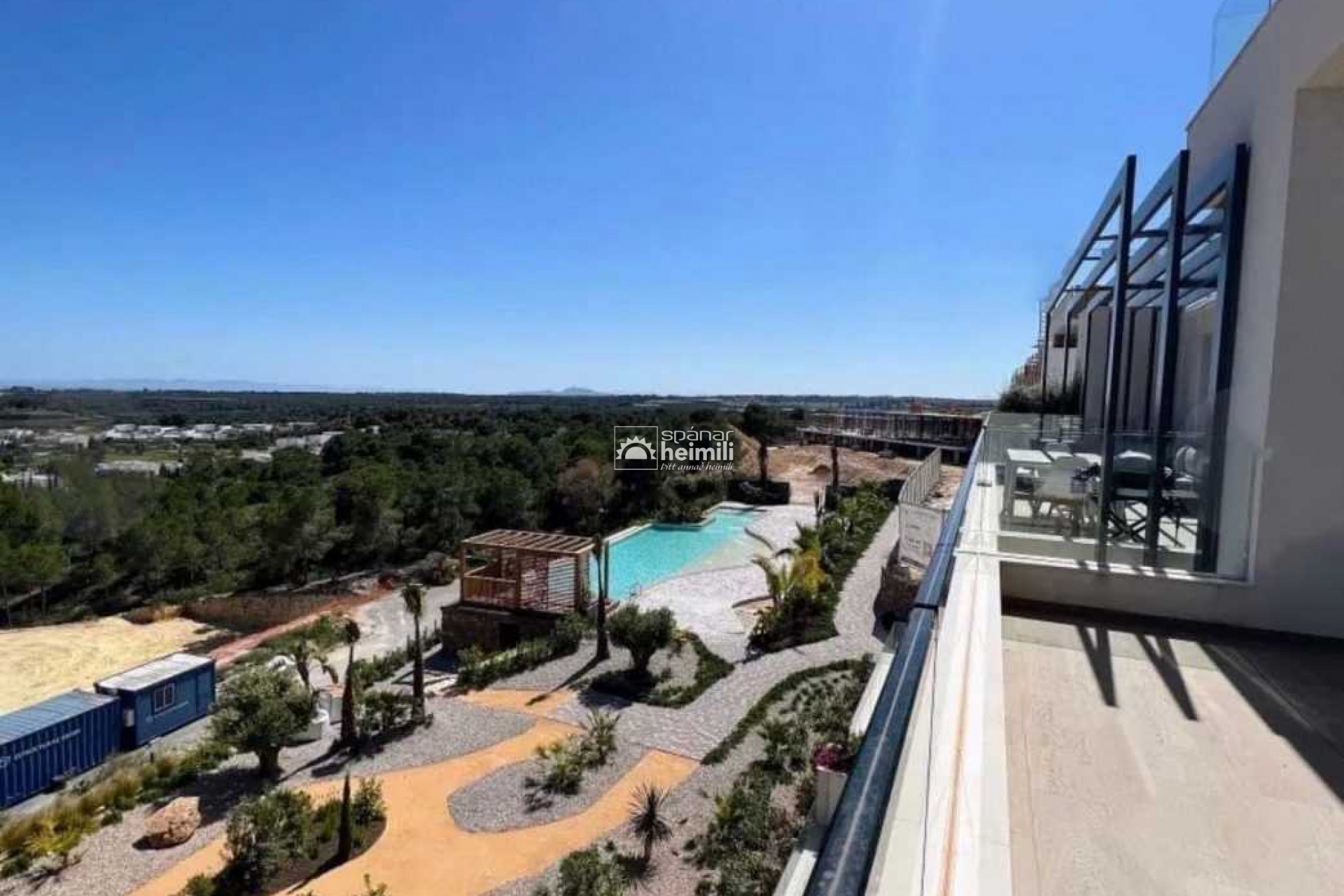 Resale - Apartment -
Las Colinas