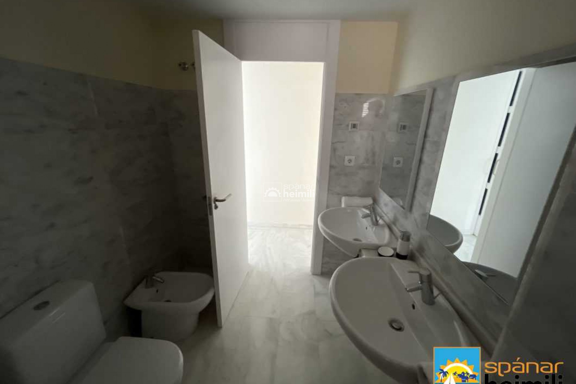 Resale - Apartment -
Murcia