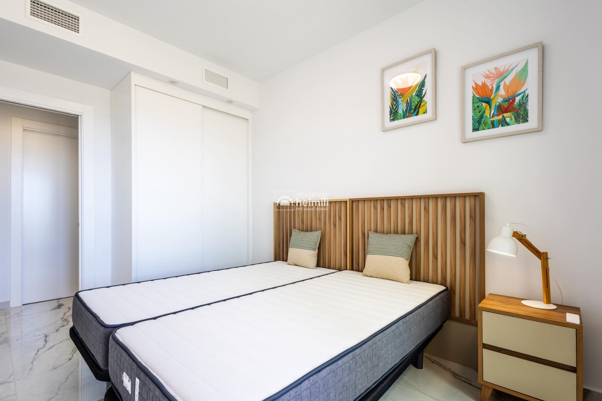 Resale - Apartment -
Playa flamenca