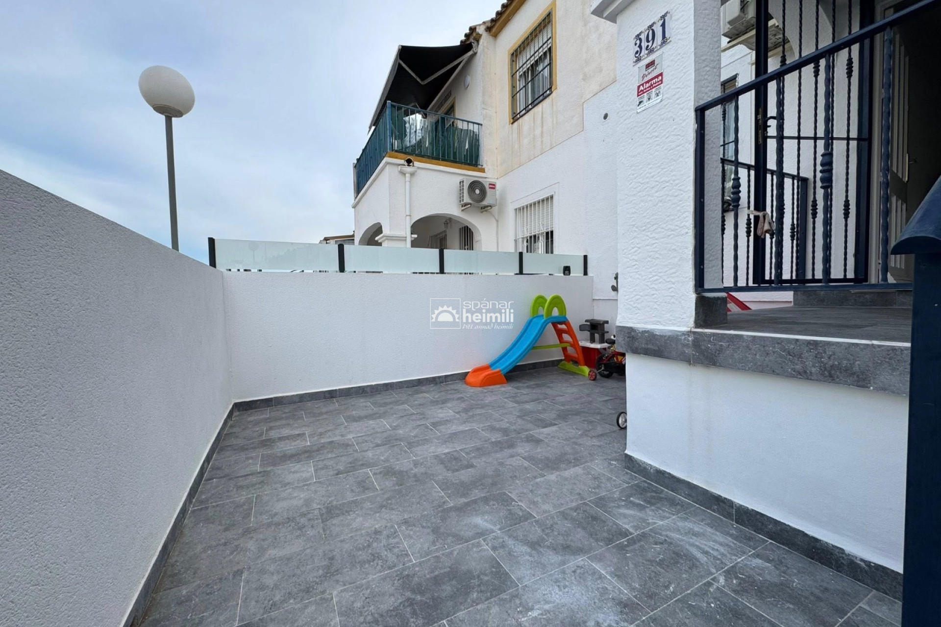 Resale - Apartment -
Playa flamenca