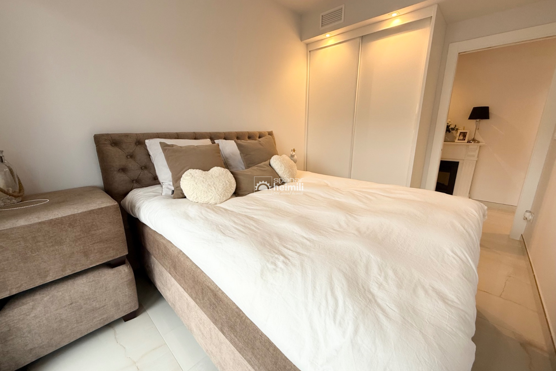 Resale - Apartment -
Playa flamenca