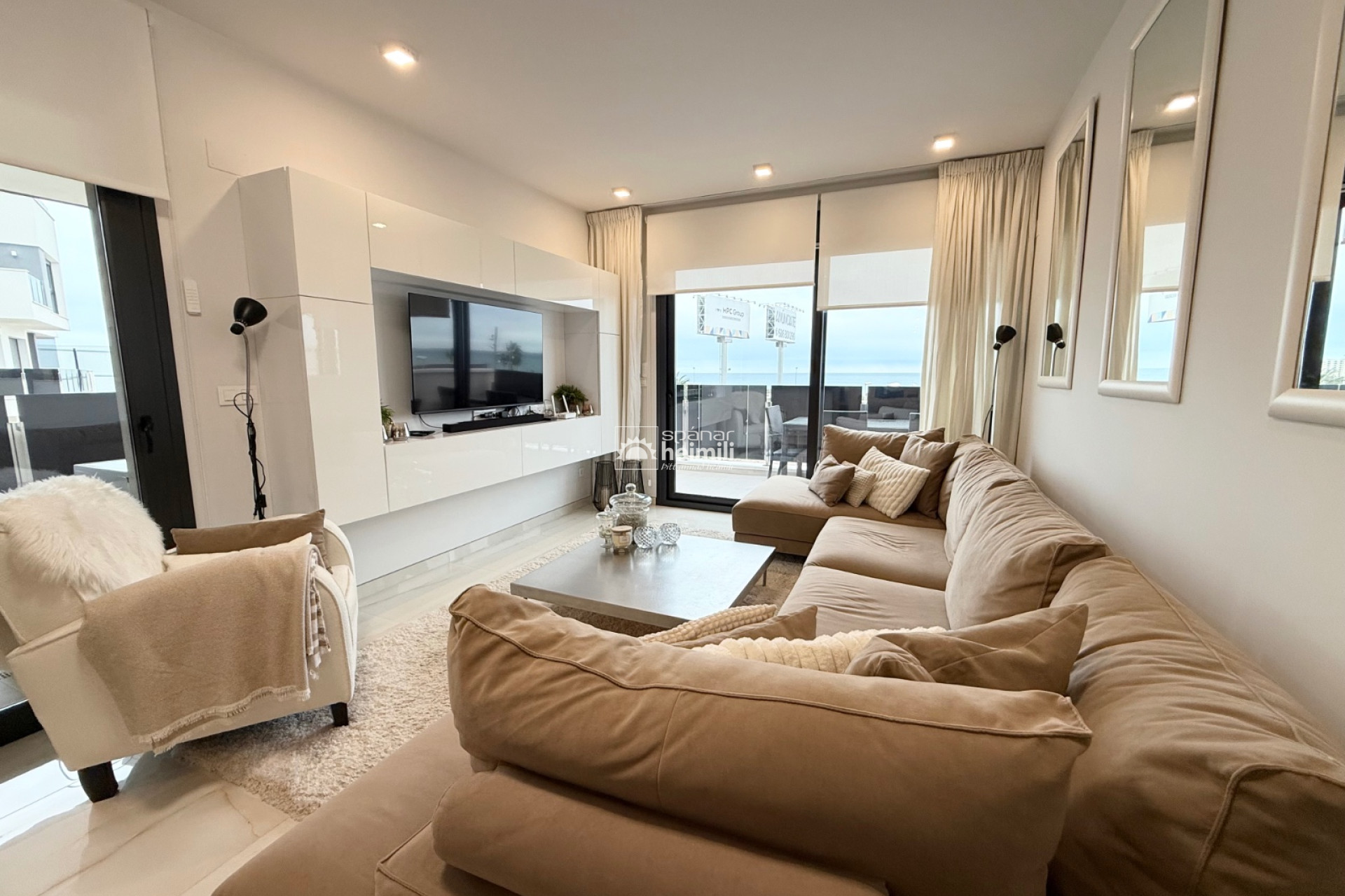 Resale - Apartment -
Playa flamenca