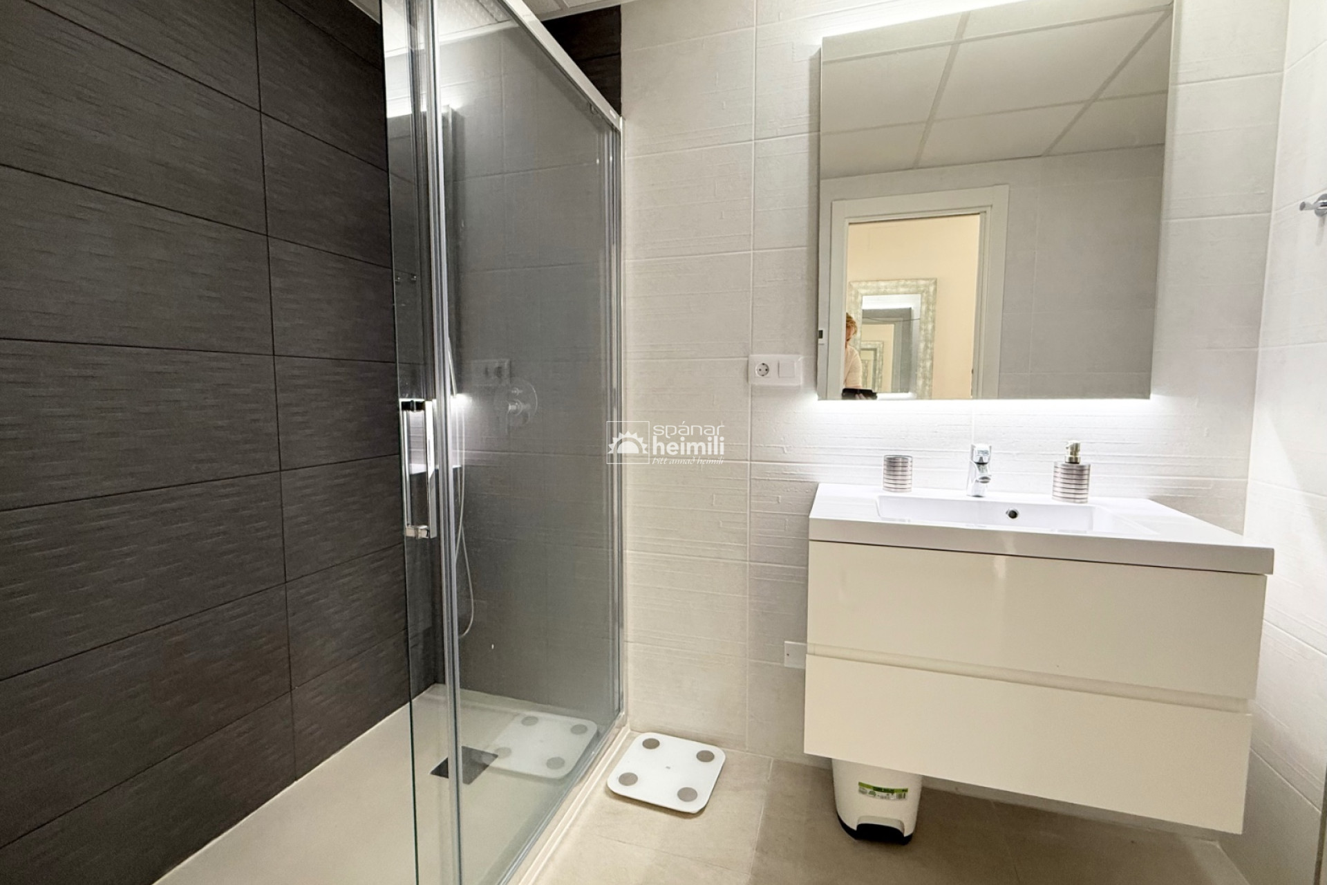 Resale - Apartment -
Playa flamenca