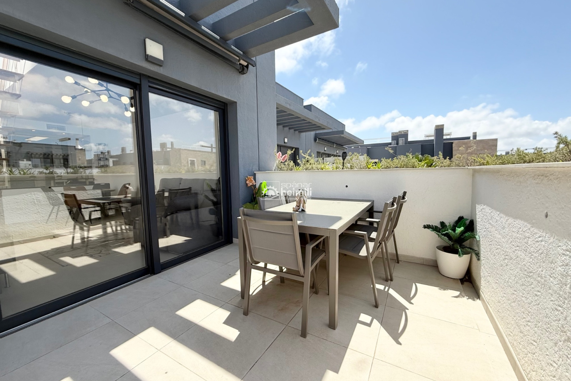 Resale - Apartment -
Playa flamenca