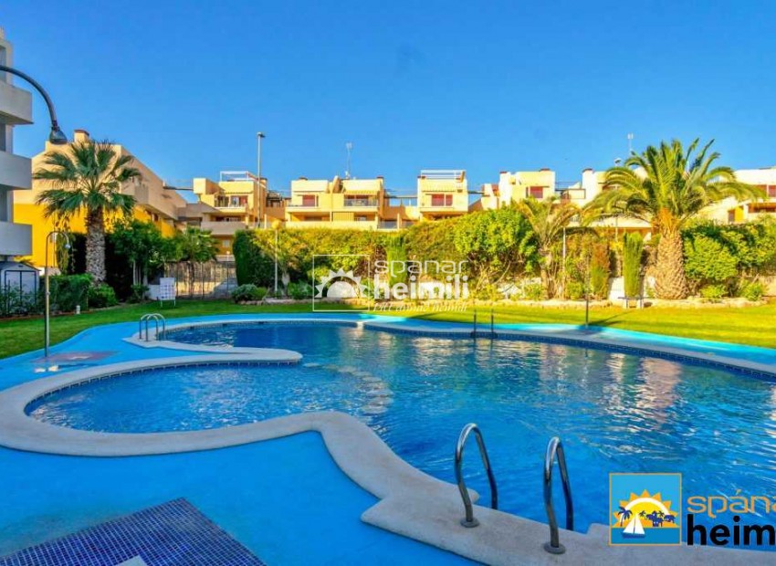 Resale - Apartment -
Playa flamenca