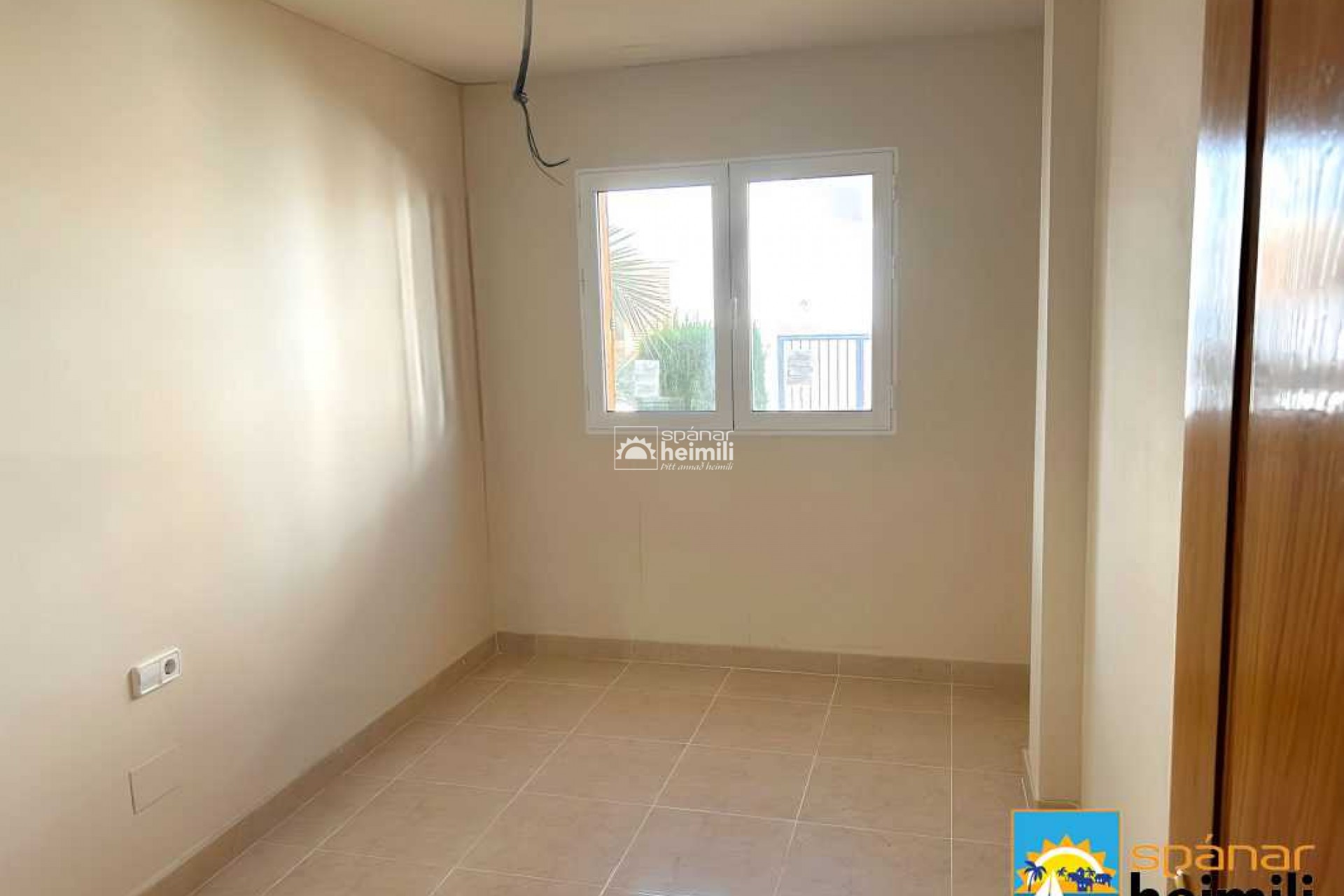 Resale - Apartment -
Portman