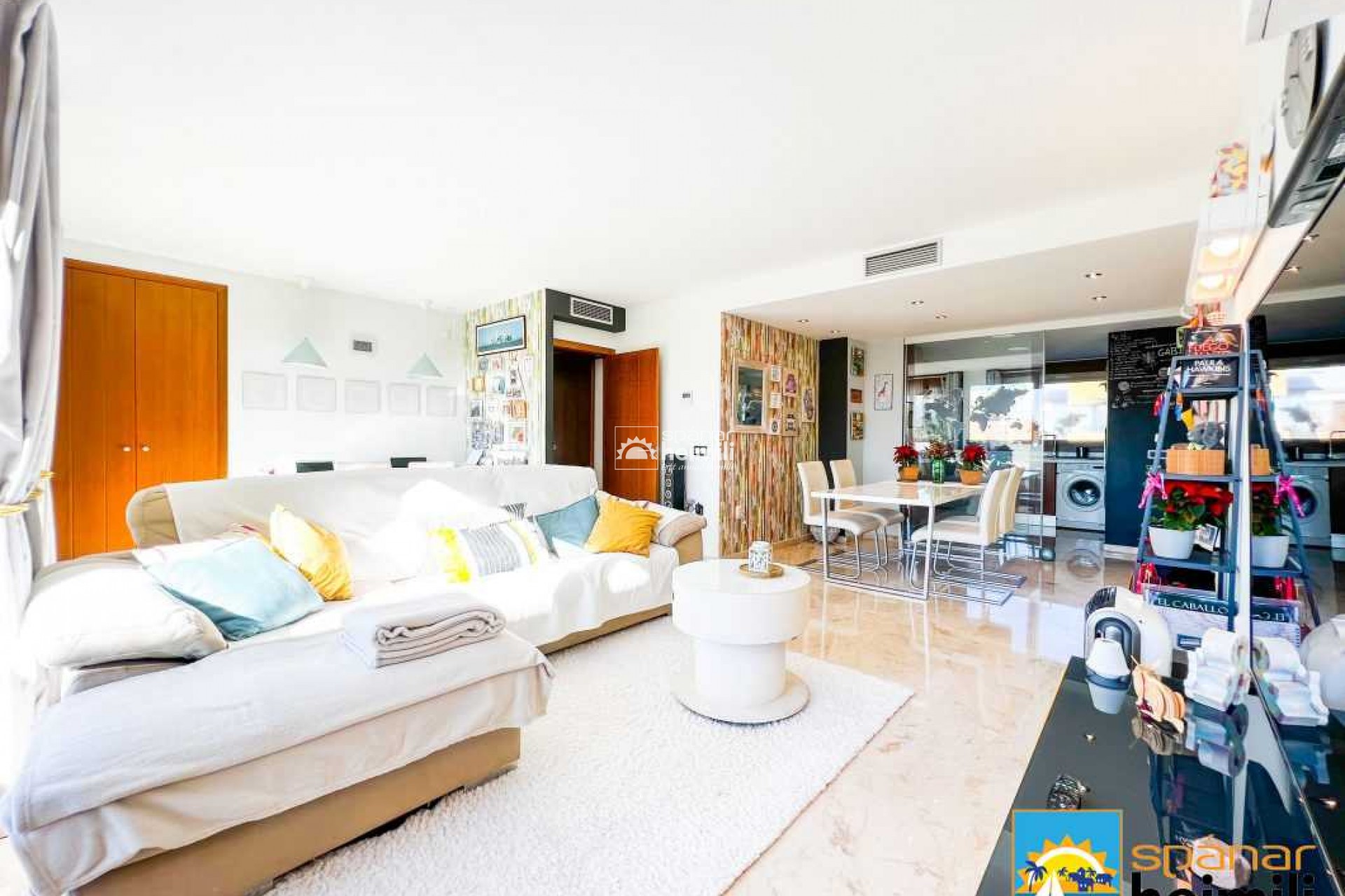 Resale - Apartment -
Punta Prima