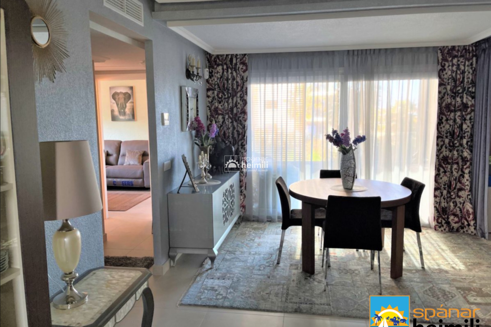 Resale - Apartment -
Punta Prima