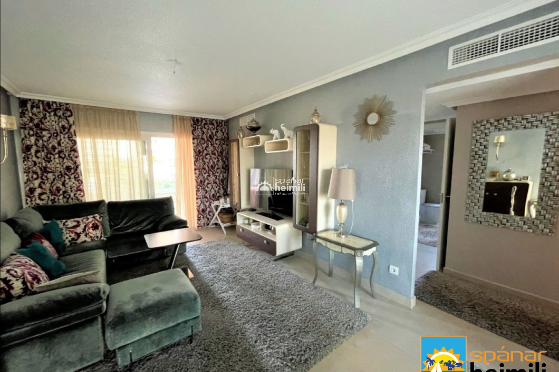 Resale - Apartment -
Punta Prima