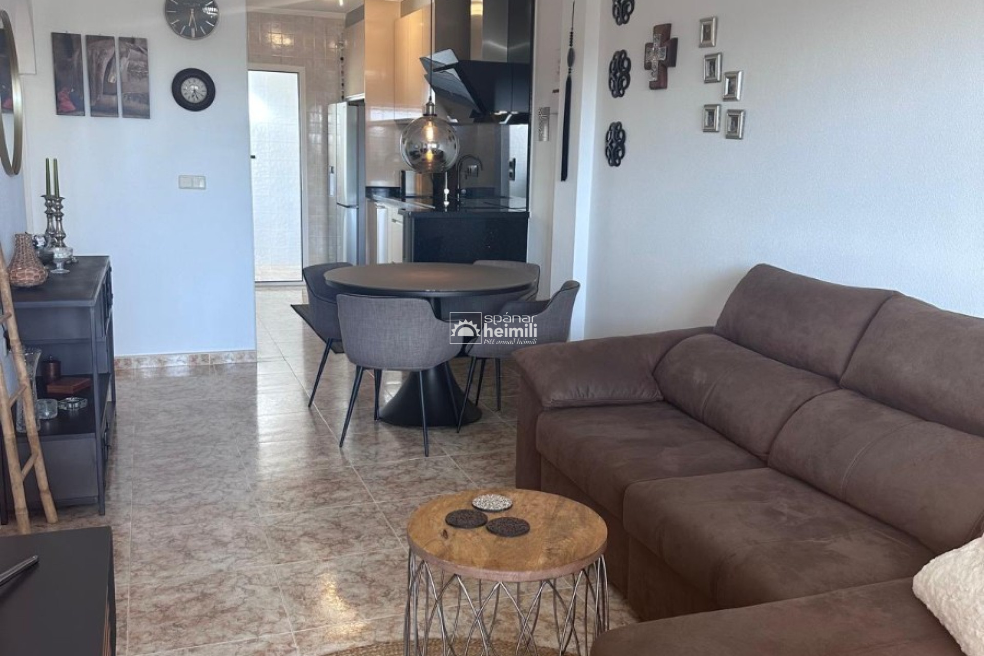 Resale - Apartment -
Punta Prima