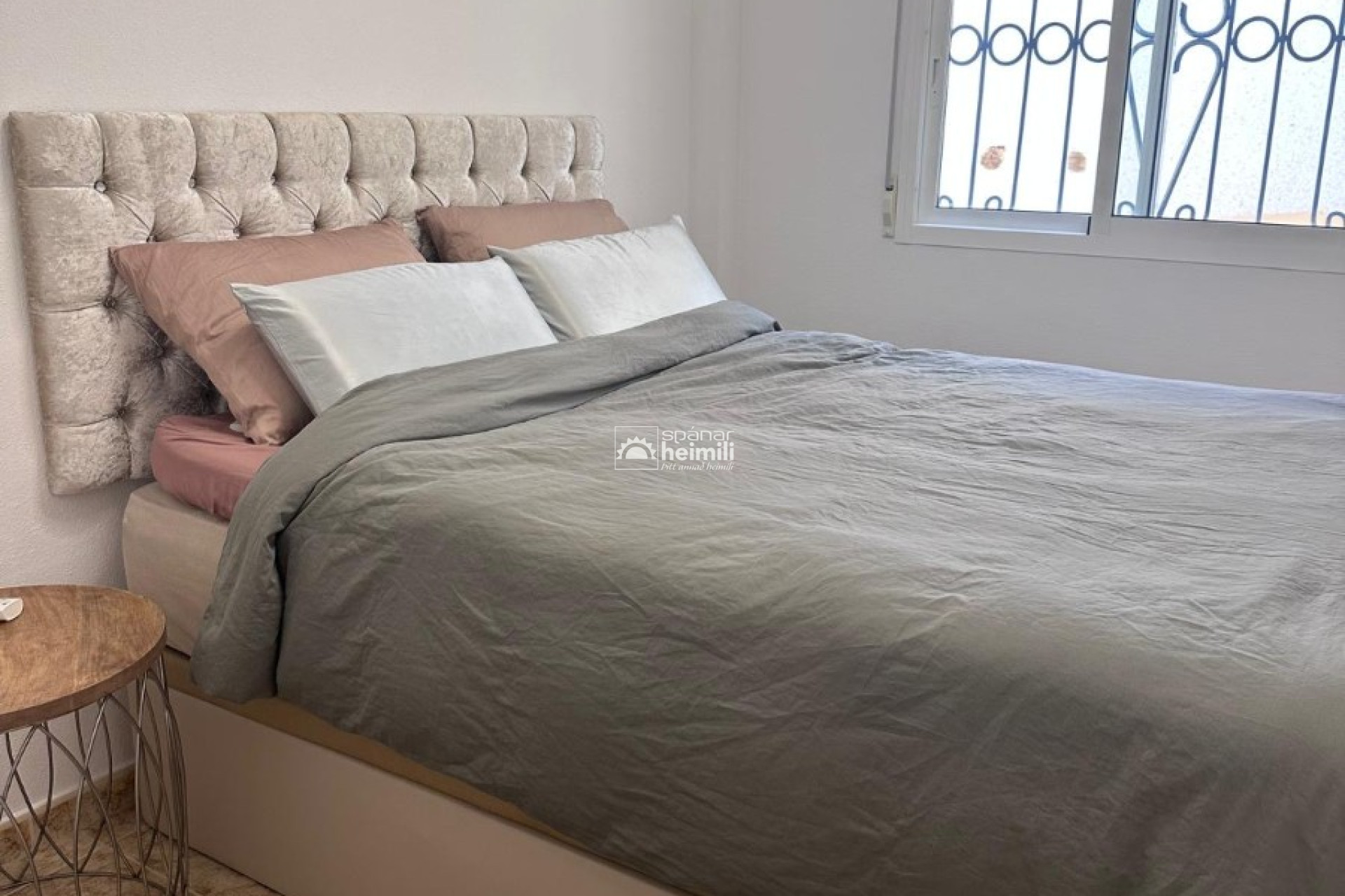 Resale - Apartment -
Punta Prima