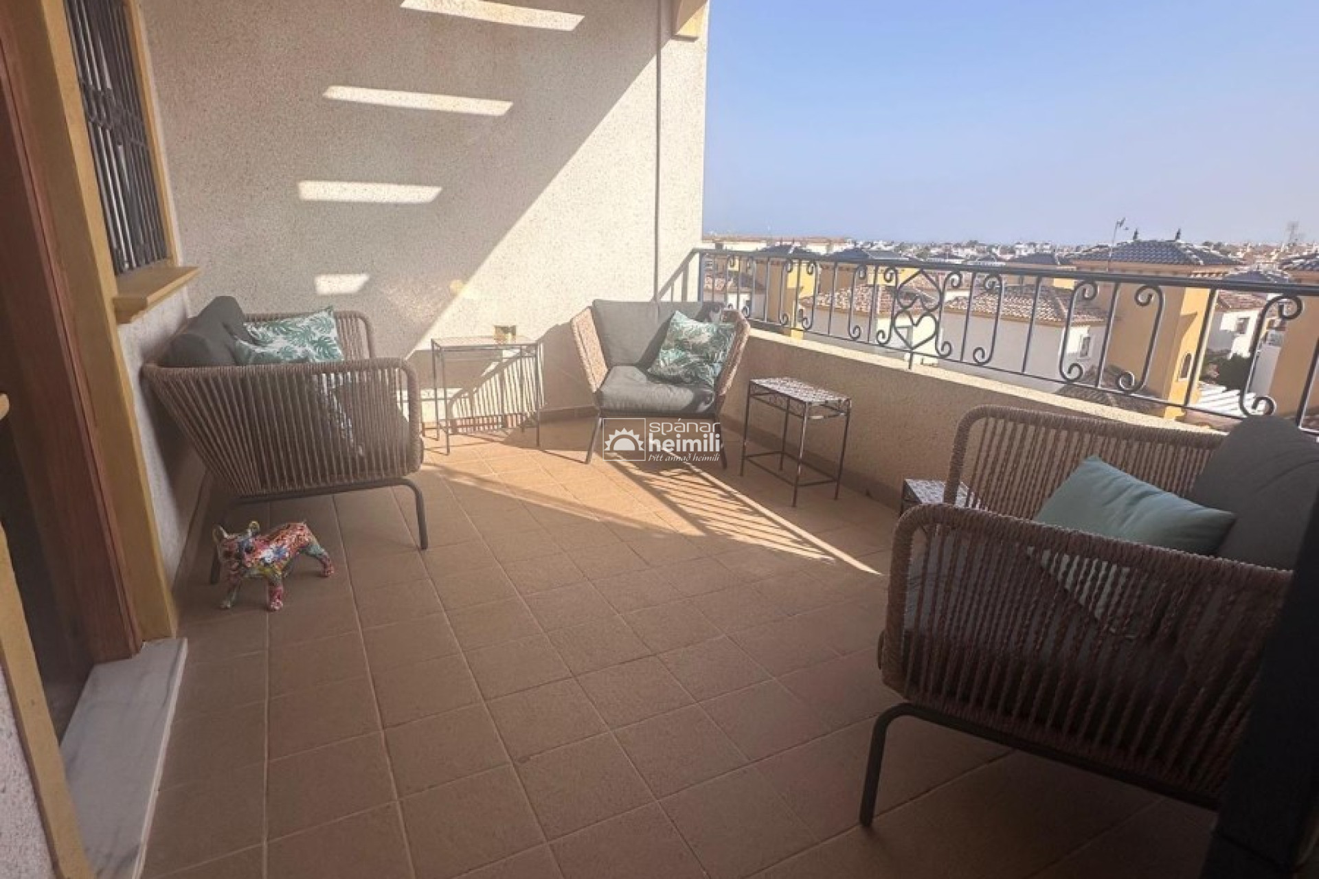 Resale - Apartment -
Punta Prima
