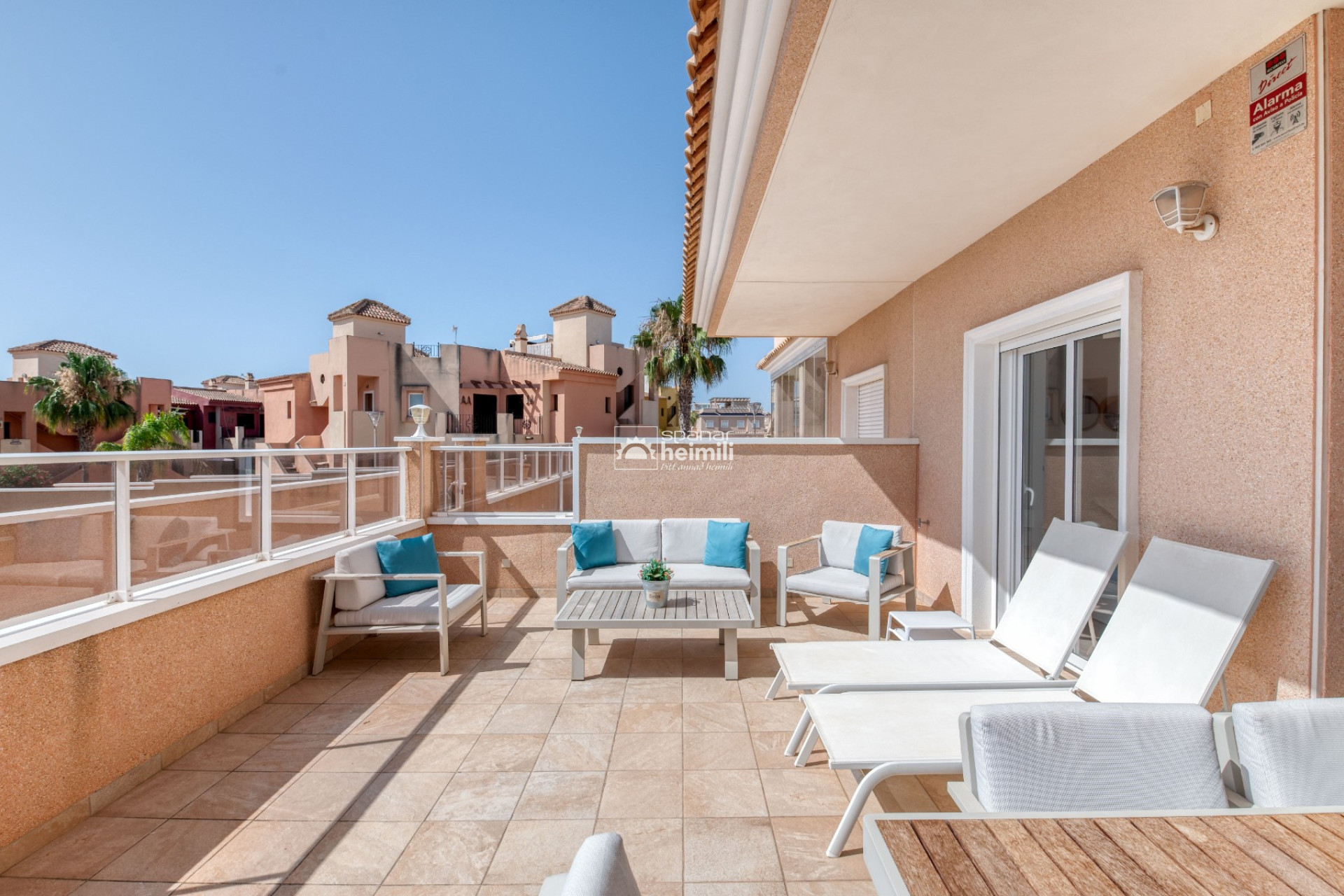 Resale - Apartment -
Punta Prima