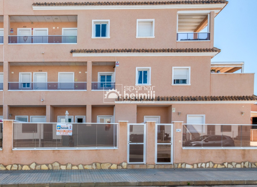 Resale - Apartment -
Punta Prima