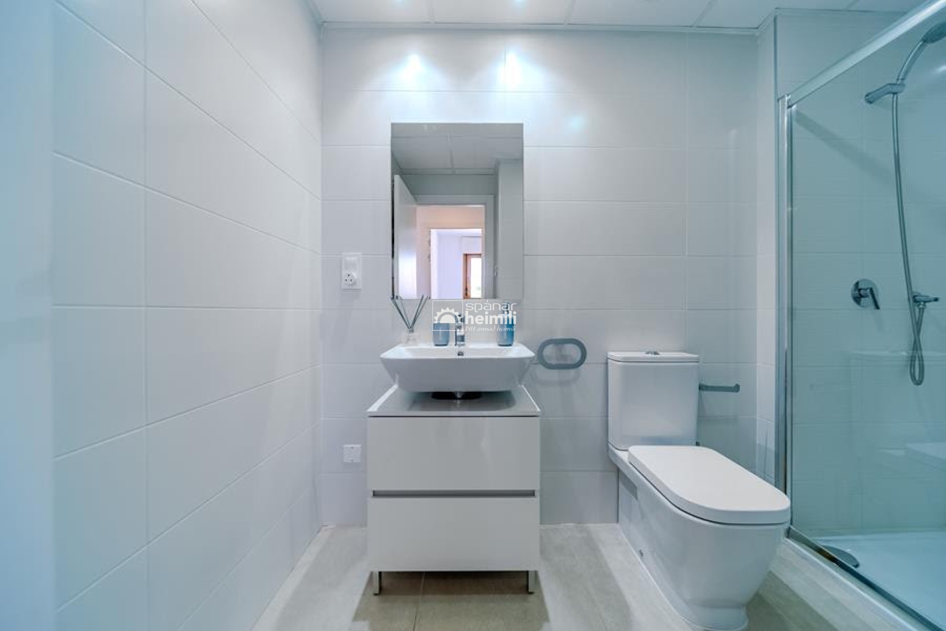 Resale - Apartment -
Punta Prima