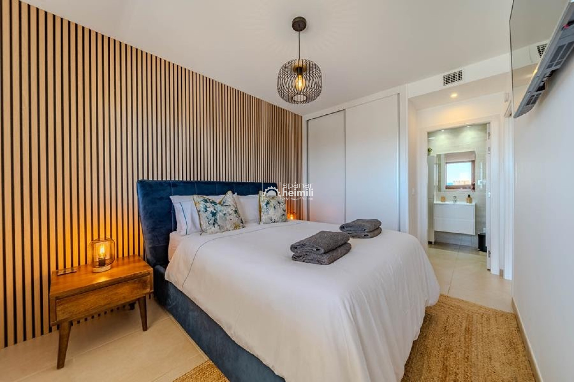 Resale - Apartment -
Punta Prima