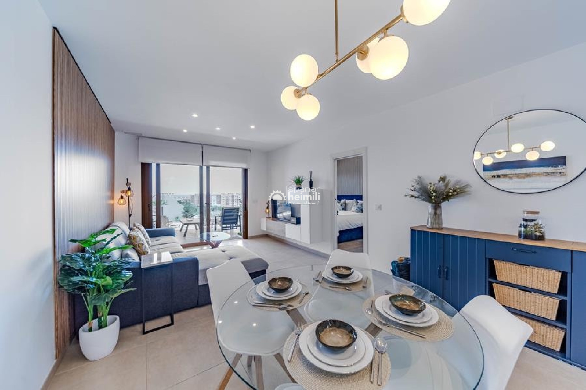 Resale - Apartment -
Punta Prima